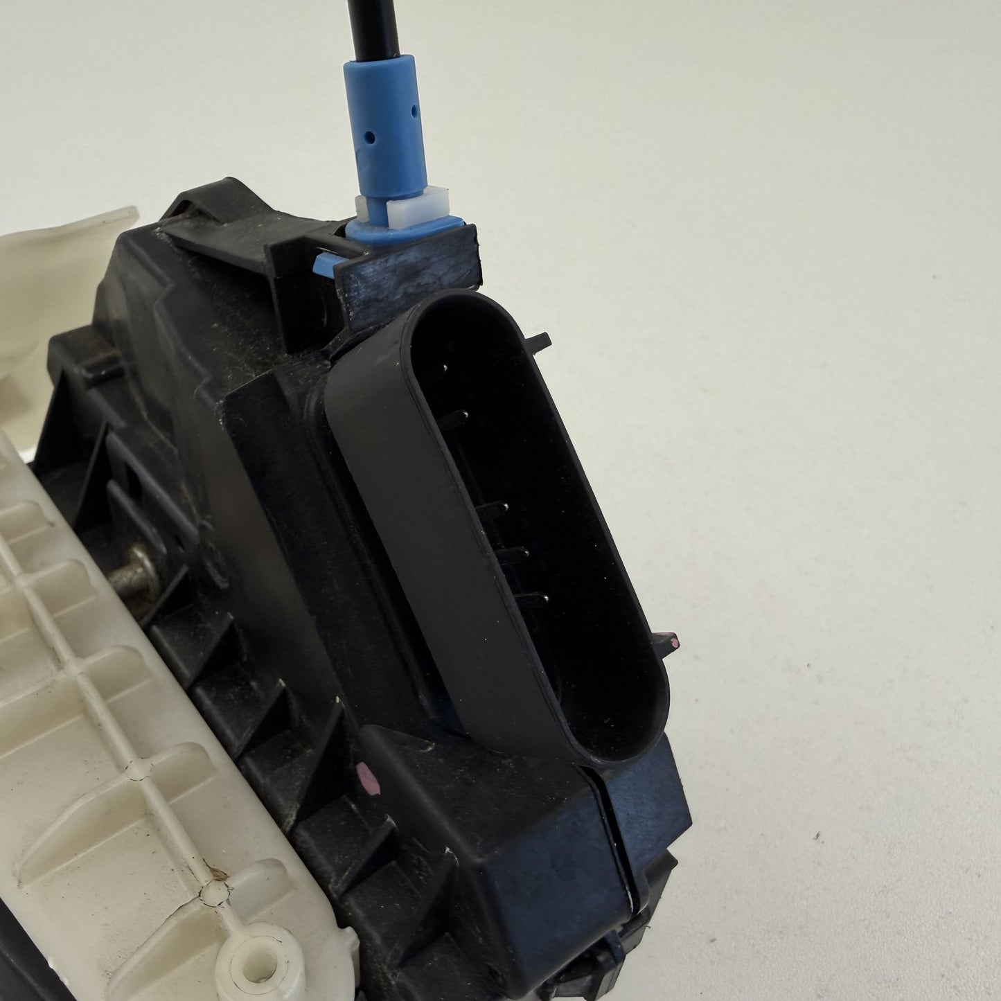 2015-2023 Ford Mustang Passenger Right Door Lock Latch Actuator OEM