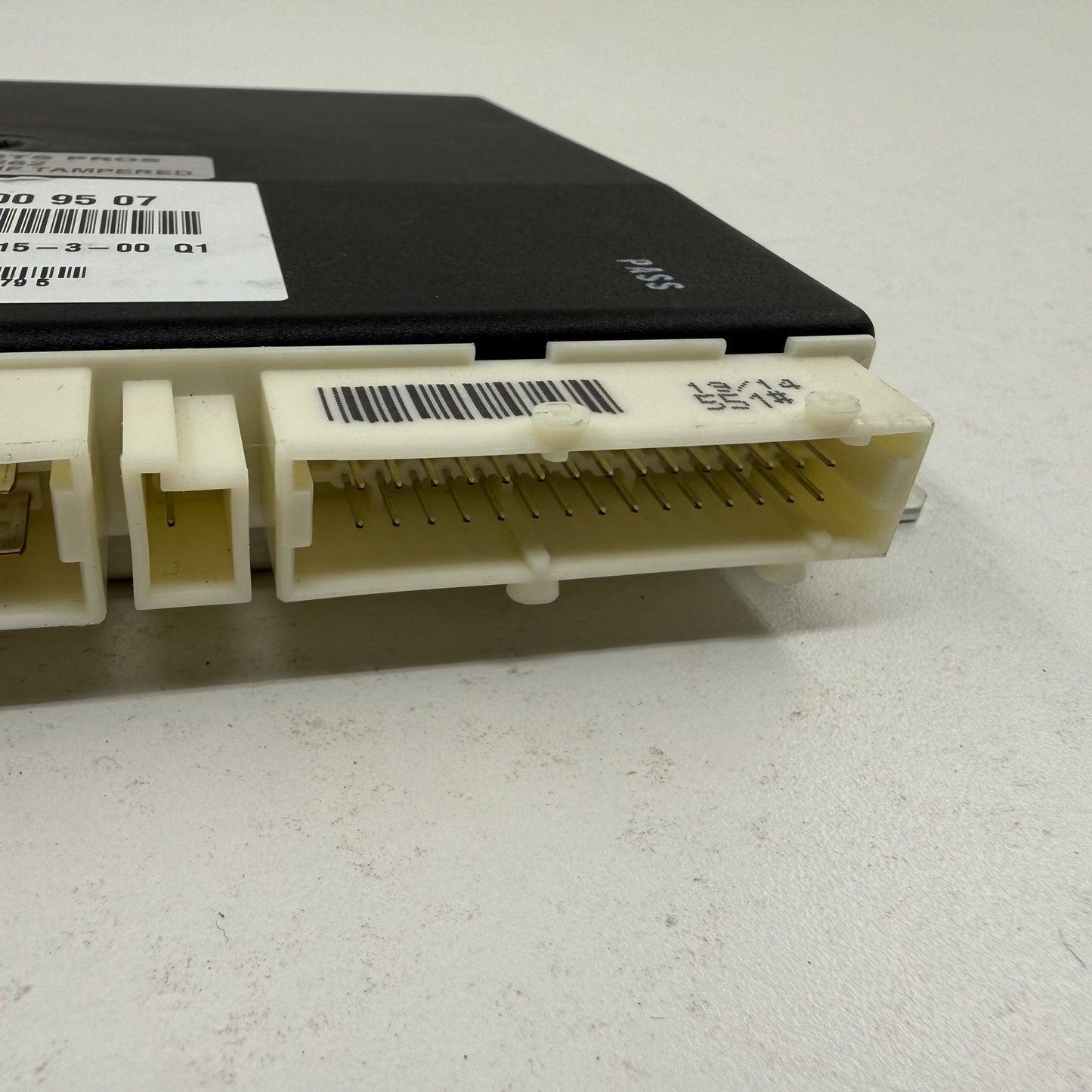 2014-2017 Mercedes S550 W222 Active Air Suspension Control Module 2229009507 OEM