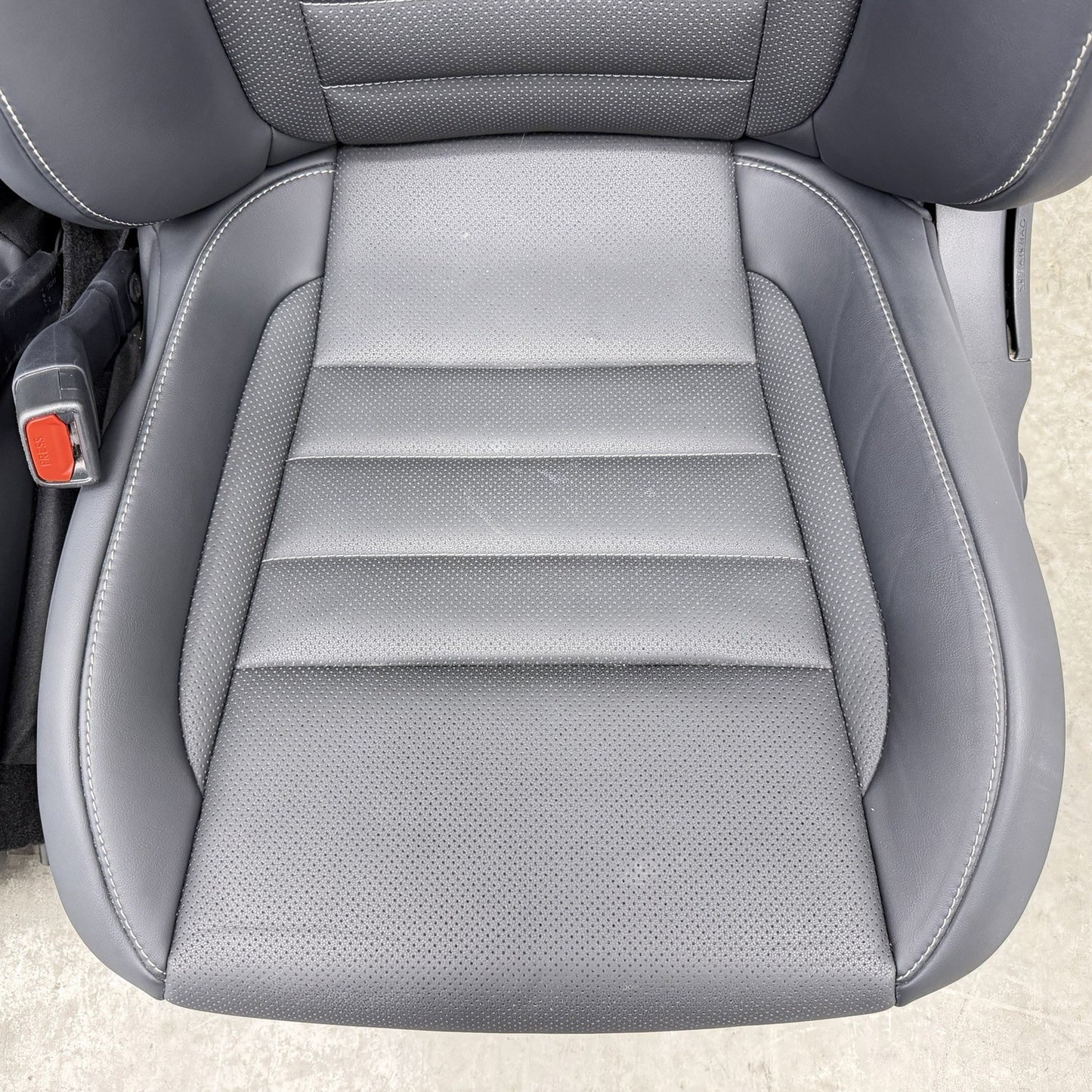 21-26 Lexus IS300 IS350 IS500 F Sport Front Bucket Seat Pair Leather Black OEM