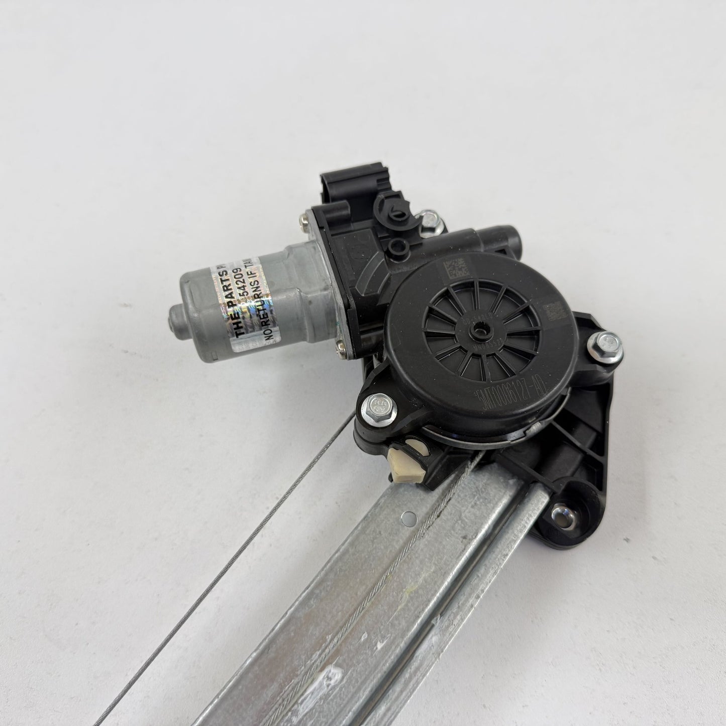 2023-2025 Honda Pilot Right Front Door Glass Window Regulator Motor OEM