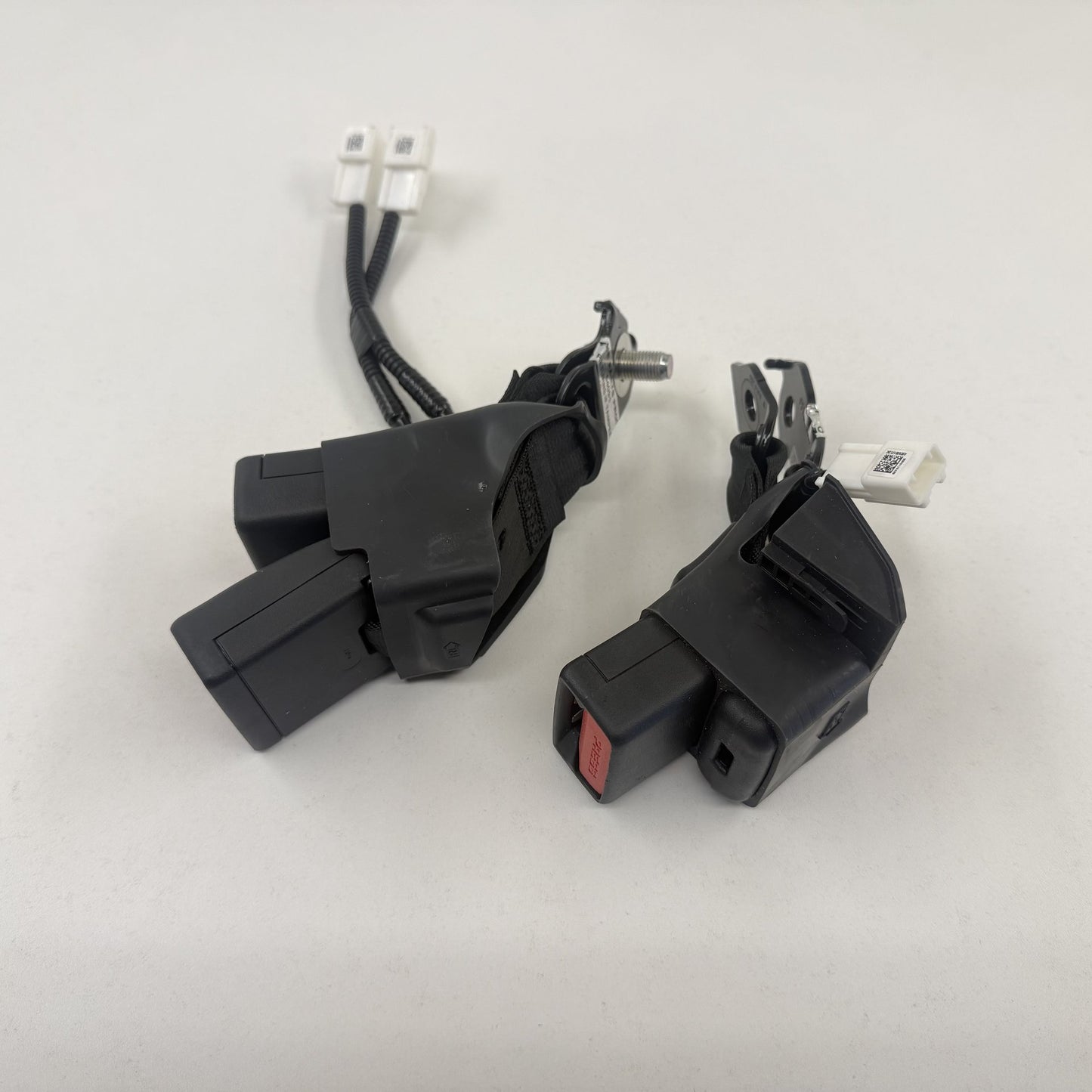 2023-2026 Toyota Prius Limited Rear Seatbelt Seat Belt Buckle Left Right Center Set OEM