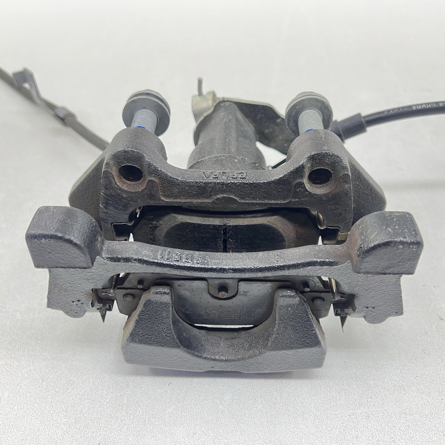 15-23 FORD MUSTANG GT LEFT REAR CALIPER BRAKE WITH BRAKE CABLE FR3C-2K328-CS OEM