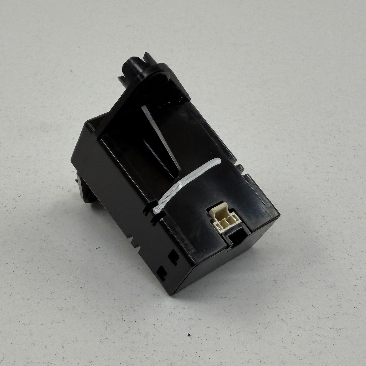 2022-2024 Rivian R1S Rear Quarter USB Charge Port Left Or Right PT00545782-A OEM