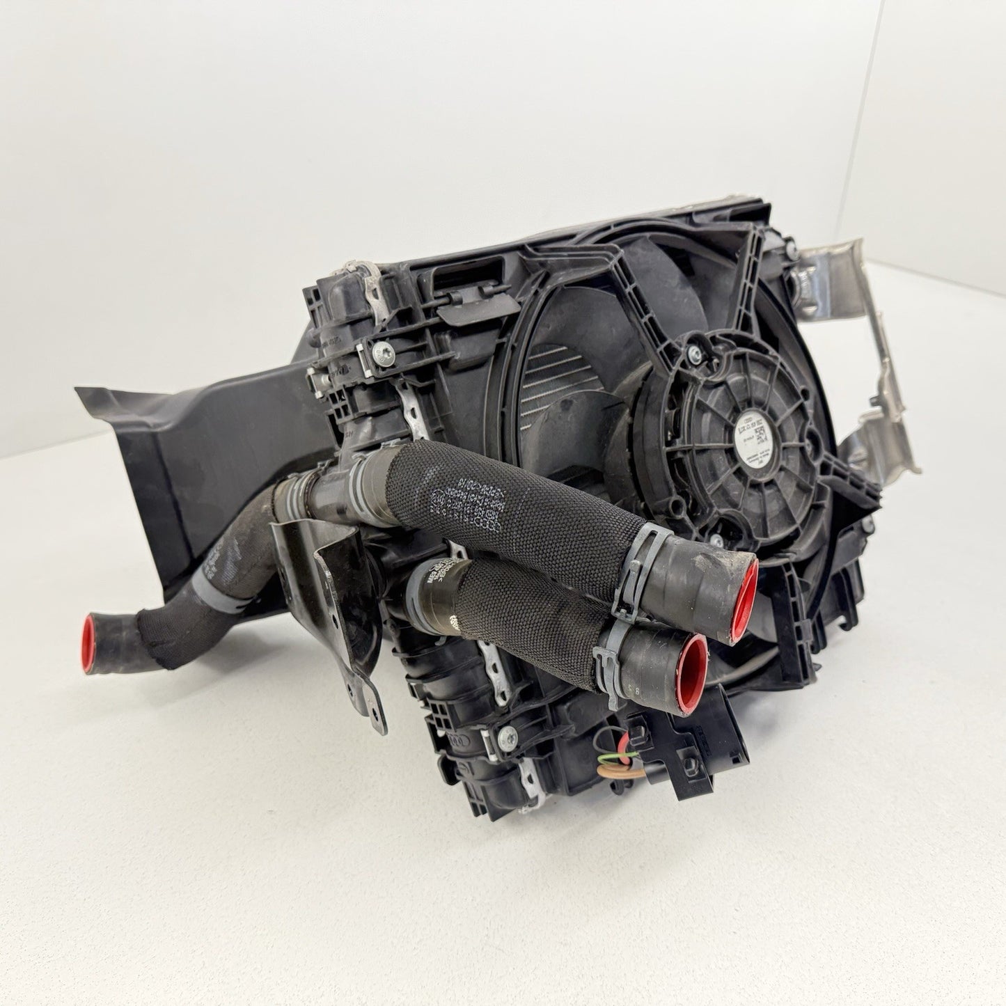 17-23 Audi R8 Driver Left Front Radiator Condenser Fan Assembly W/ Air Duct OEM