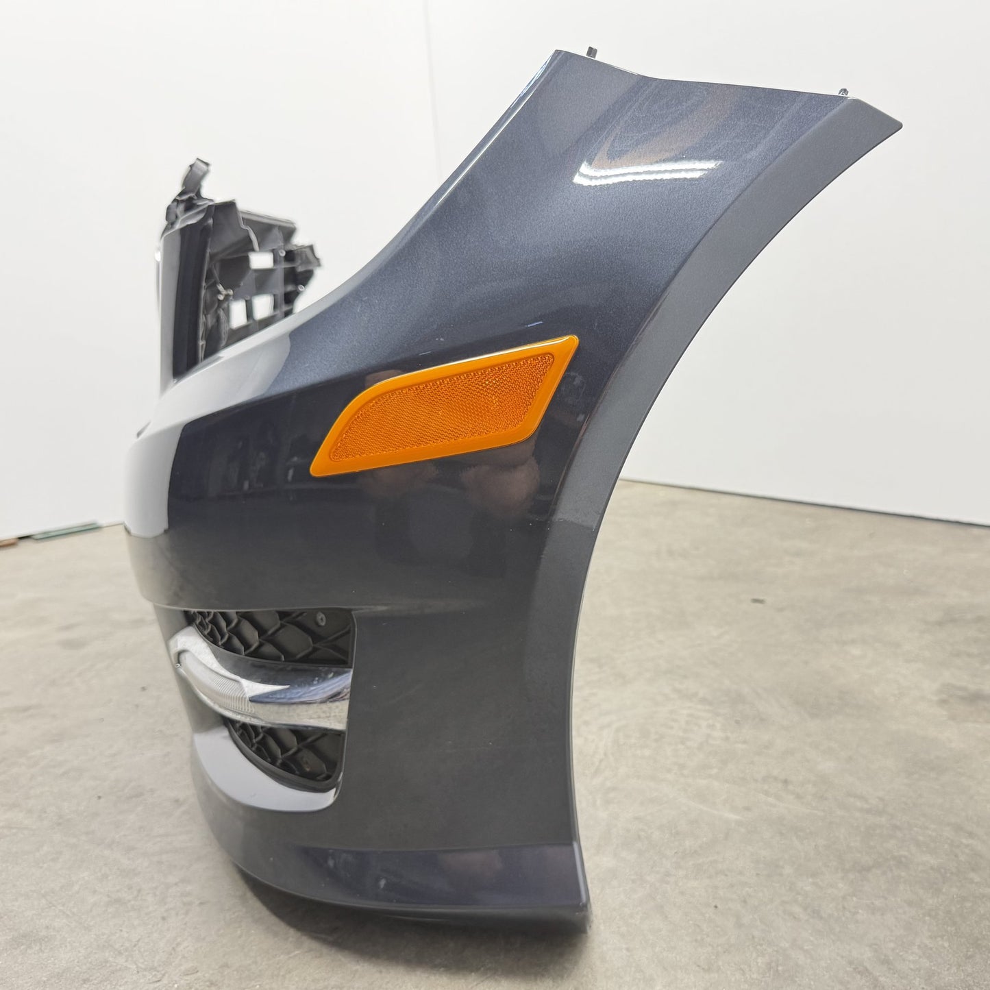 2012-2014 Mercedes C250 C300 C350 W204 Front Bumper Cover Complete W/ Grill OEM