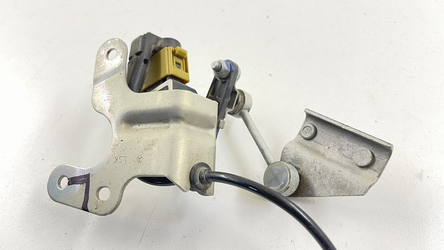 14-17 MERCEDES BENZ E550 W207 LEFT REAR HEADLIGHT HEIGHT LEVEL SENSOR OEM