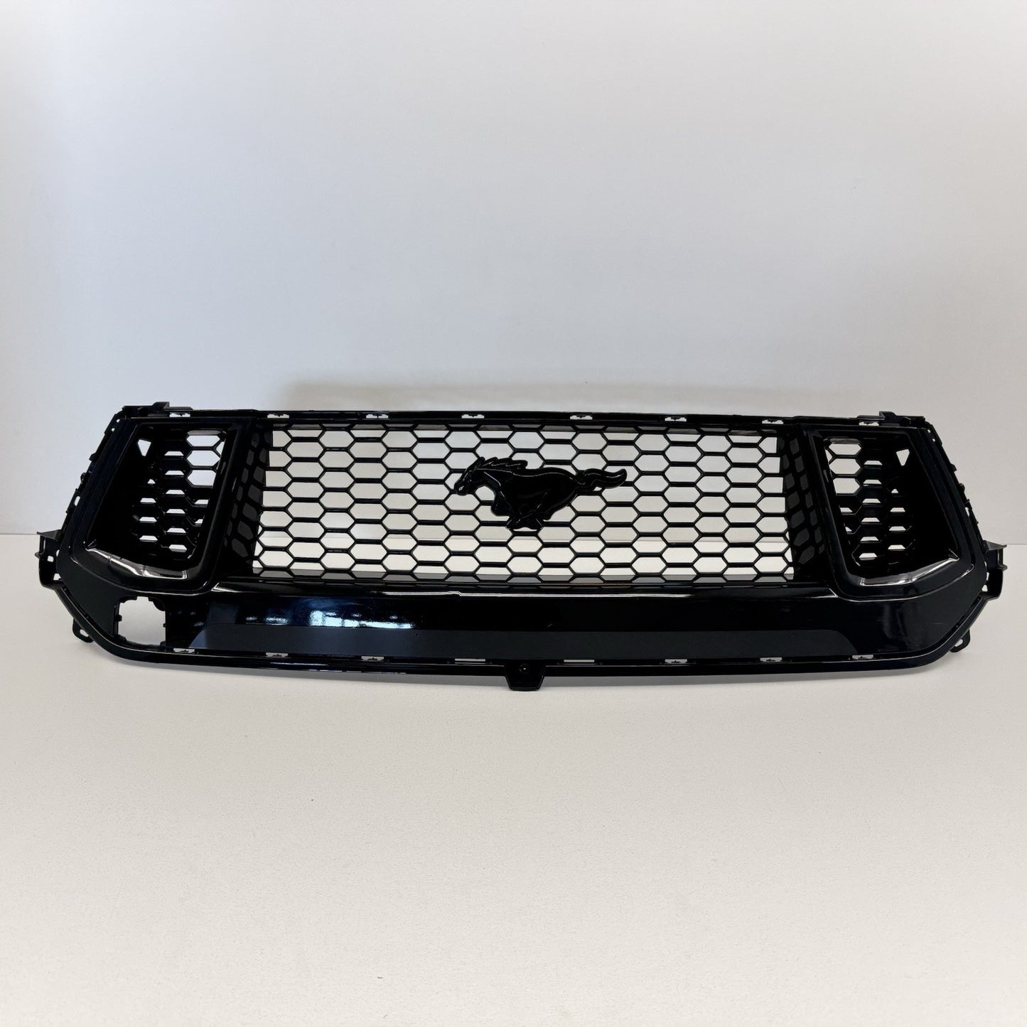 24-26 Ford Mustang GT Front Bumper Upper Grill Grille PR3B-8150-CBW OEM