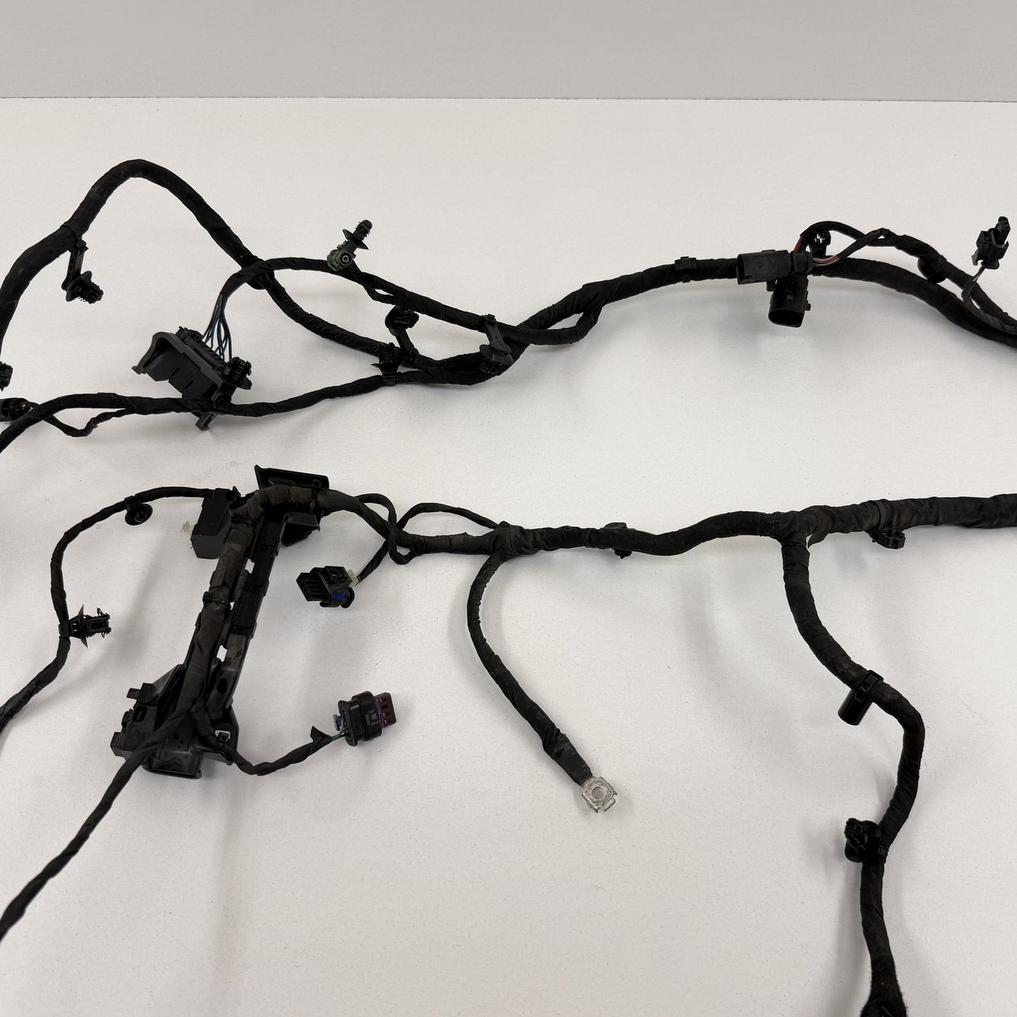 2022-2024 Rivian R1S Right Front Bay Wiring Harness PT00417188-C OEM