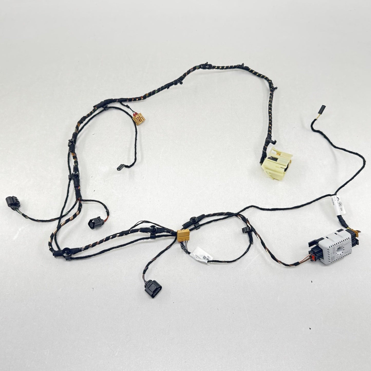 22-24 Volkswagen Golf R MK8 Rear Tailgate Wire Harness W/ Antenna Amplifier OEM