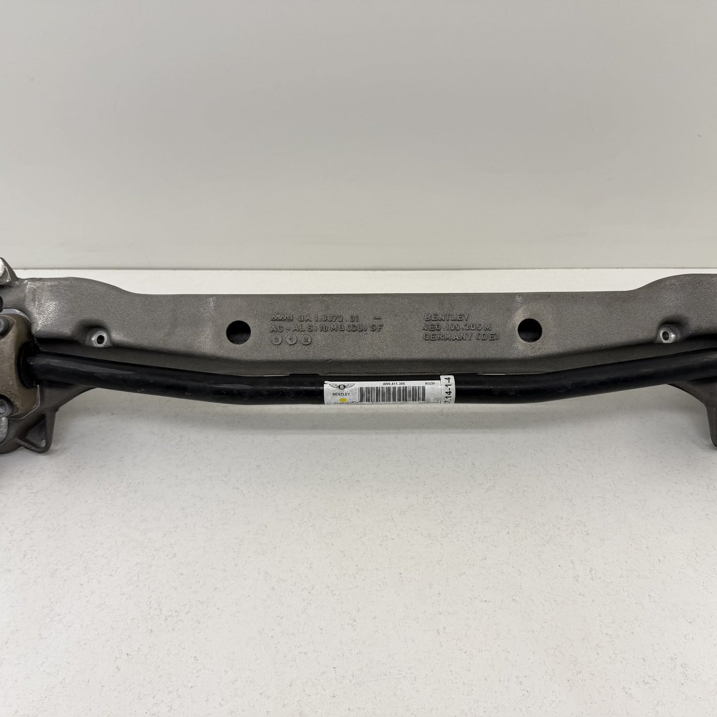 14-18 Bentley Flying Spur Front Engine Crossmember Mount Bracket W/ Sway Bar OEM