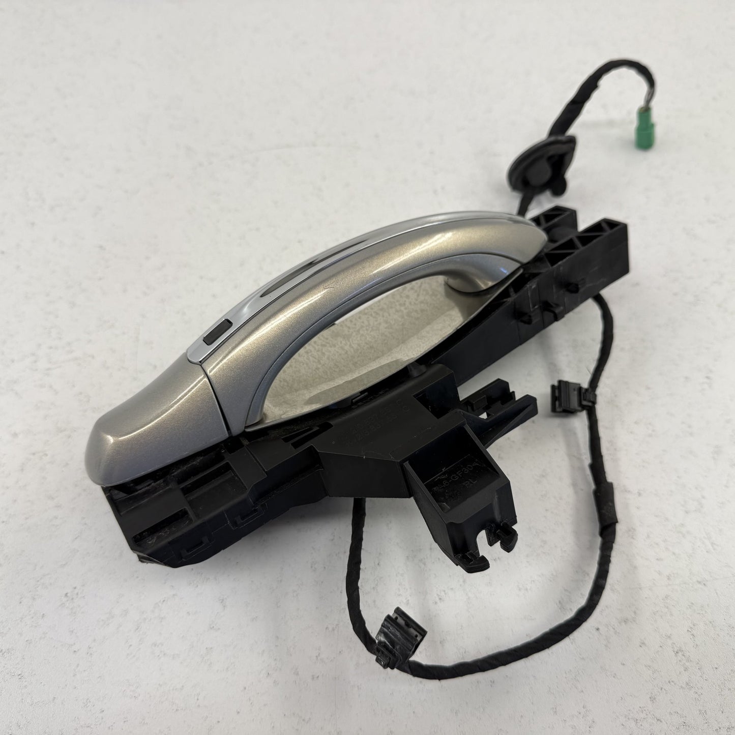 2014-2018 Bentley Flying Spur Passenger Right Front Exterior Door Handle OEM