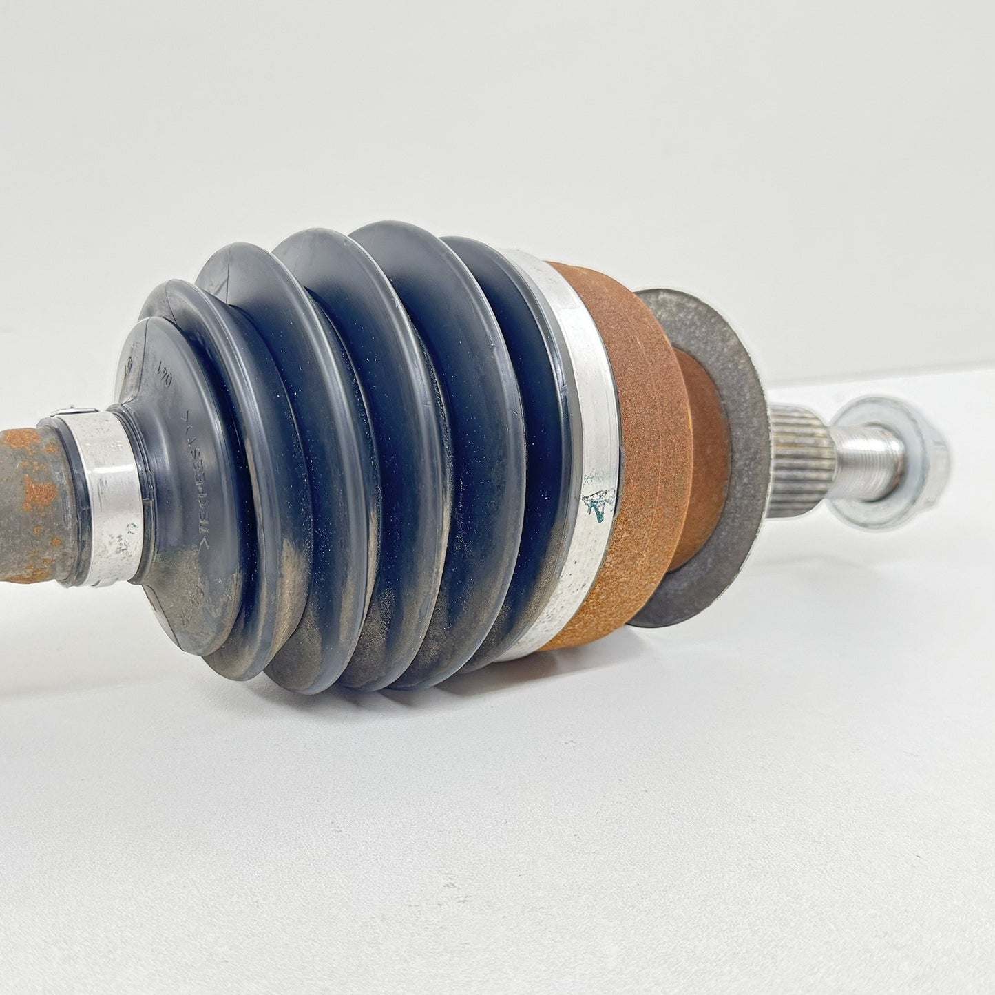 24-26 Ford Mustang GT Passenger Right Rear CV Axle Shaft KR33-4K138-BB OEM