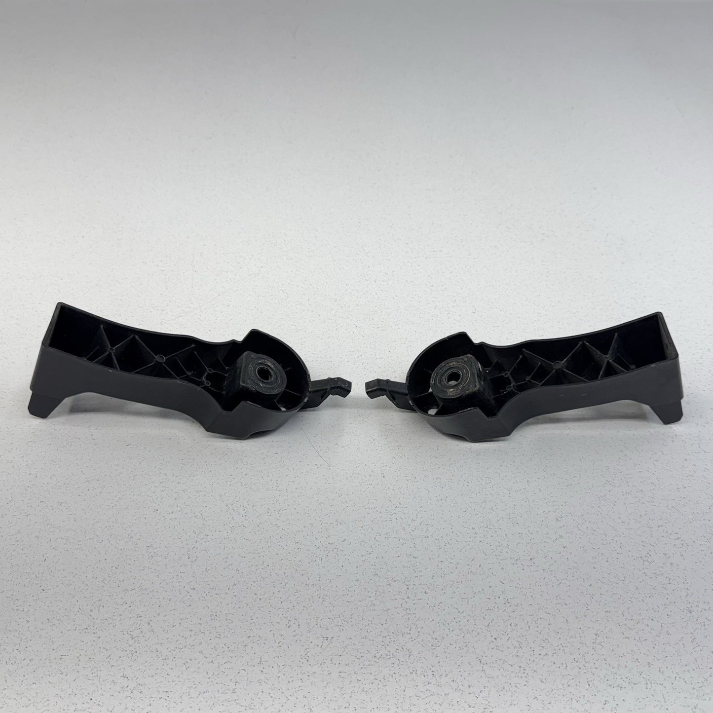 22-26 Toyota GR86 BRZ Rear Bumper Cover Bracket Support Mount Set OEM