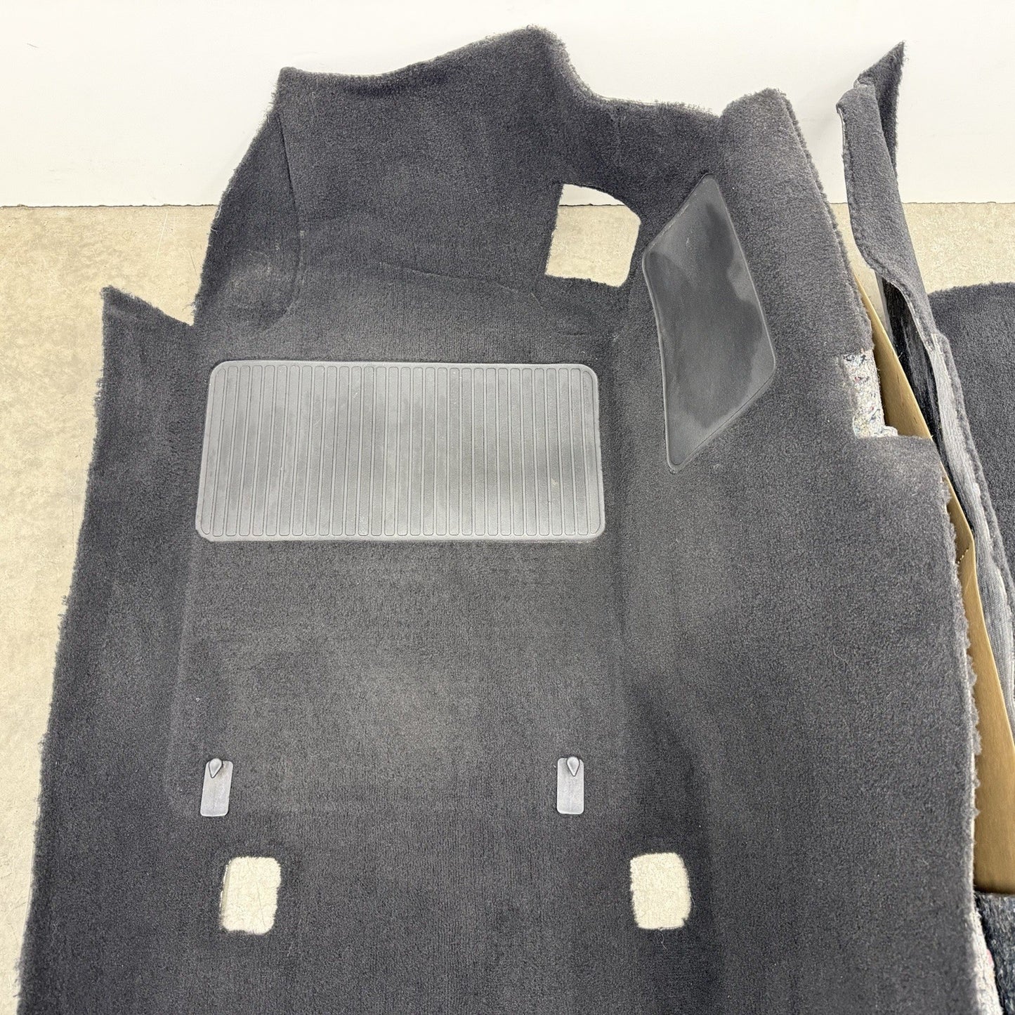 97-04 Chevrolet Corvette C5 Coupe Floor Body Interior Carpet Complete Set OEM