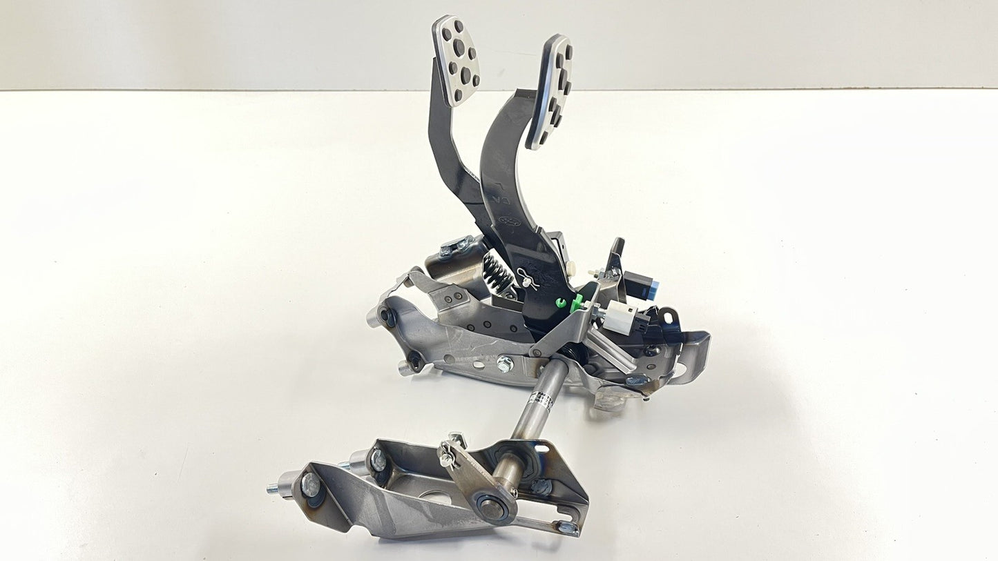 22-23 SUBARU BRZ MANUAL TRANSMISSION CLUTCH BRAKE PEDAL ASSEMBLY OEM