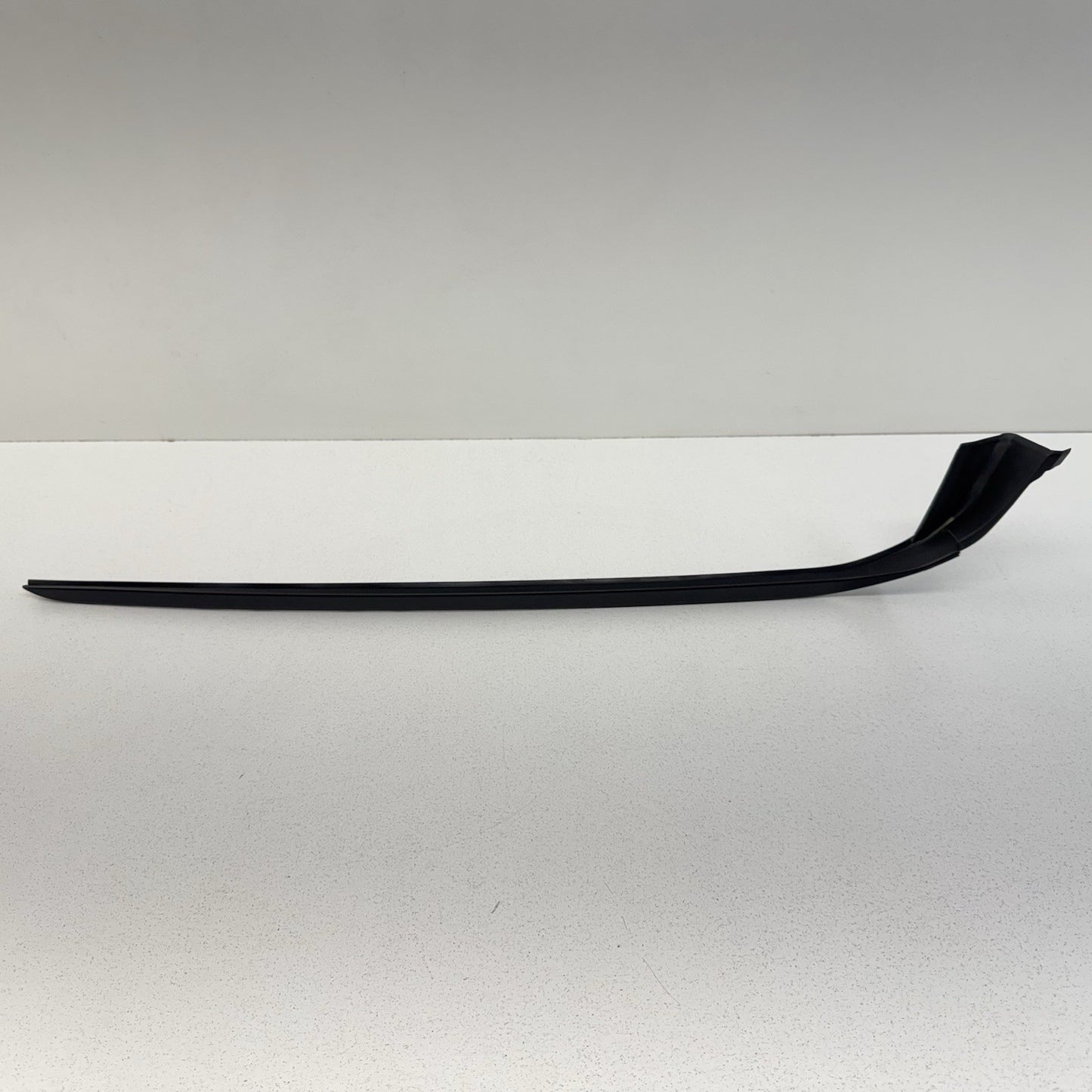21-26 Hyundai Elantra Right Front Windshield A Pillar Molding 86140-AA000 OEM