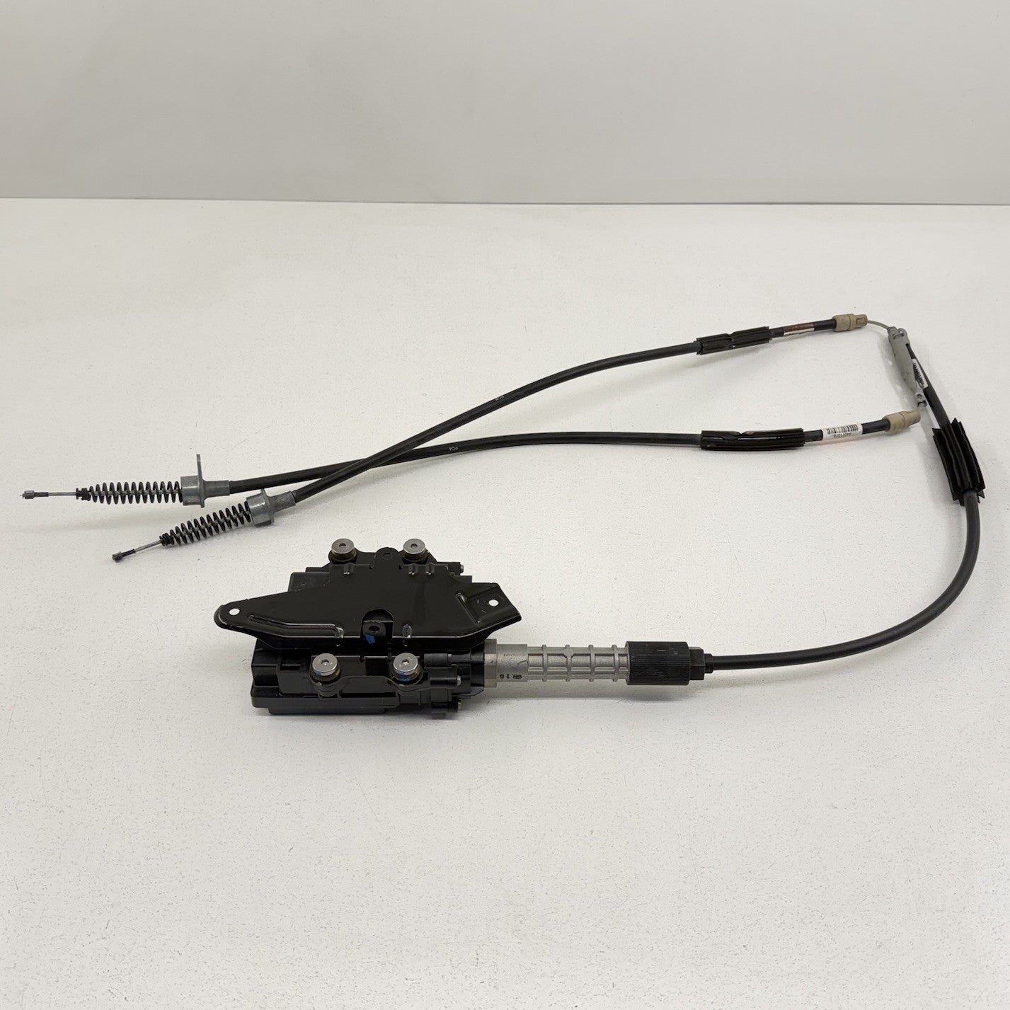16-24 Chevrolet Camaro Electric Parking Park Brake Actuator 84121971 OEM