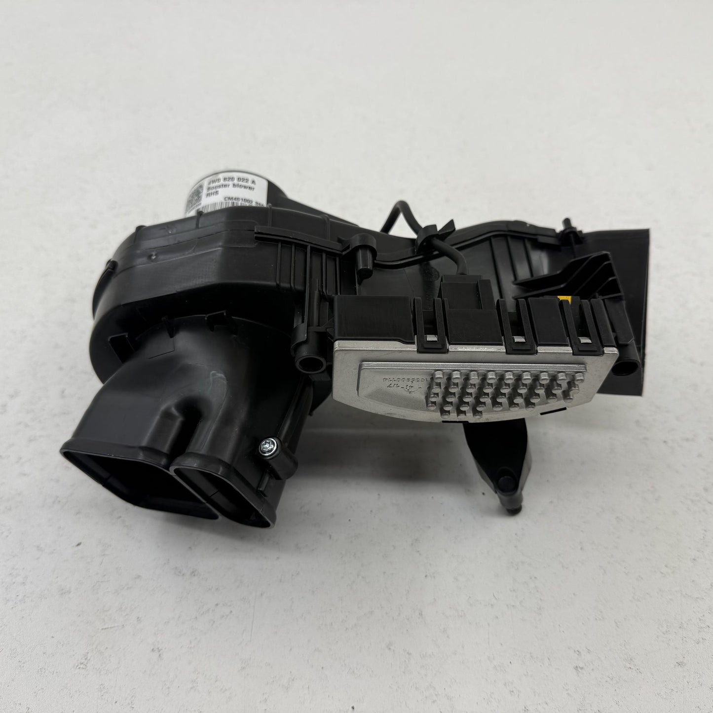 2014-2018 Bentley Flying Spur Right AC Air Booster Blower Motor W/ Resistor OEM