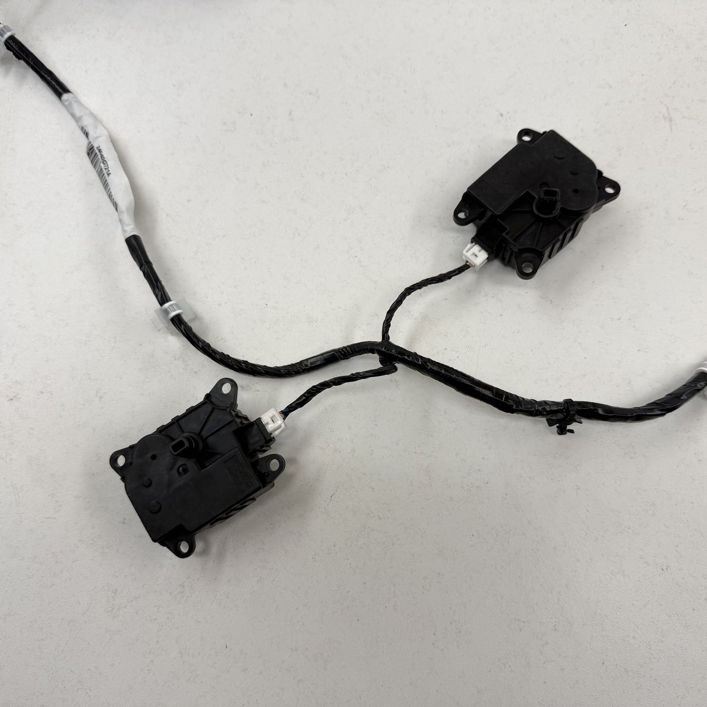 2022-2024 Rivian R1S HVAC AC Flap Air Door Actuator Servo Motor Set OEM