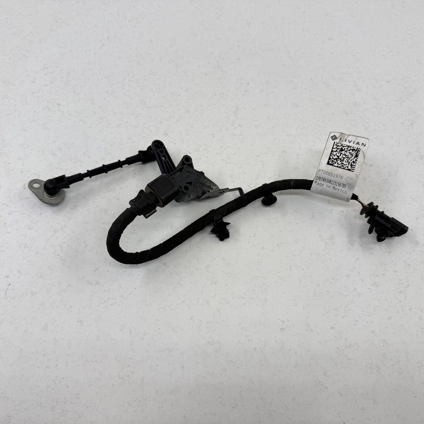 2022-2024 Rivian R1S R1T Right Front Suspension Ride Height Level Sensor OEM
