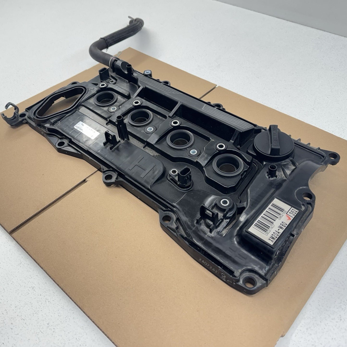 23-25 Toyota Prius Engine Motor Cylinder Head Valve Cover 11201-24040 OEM