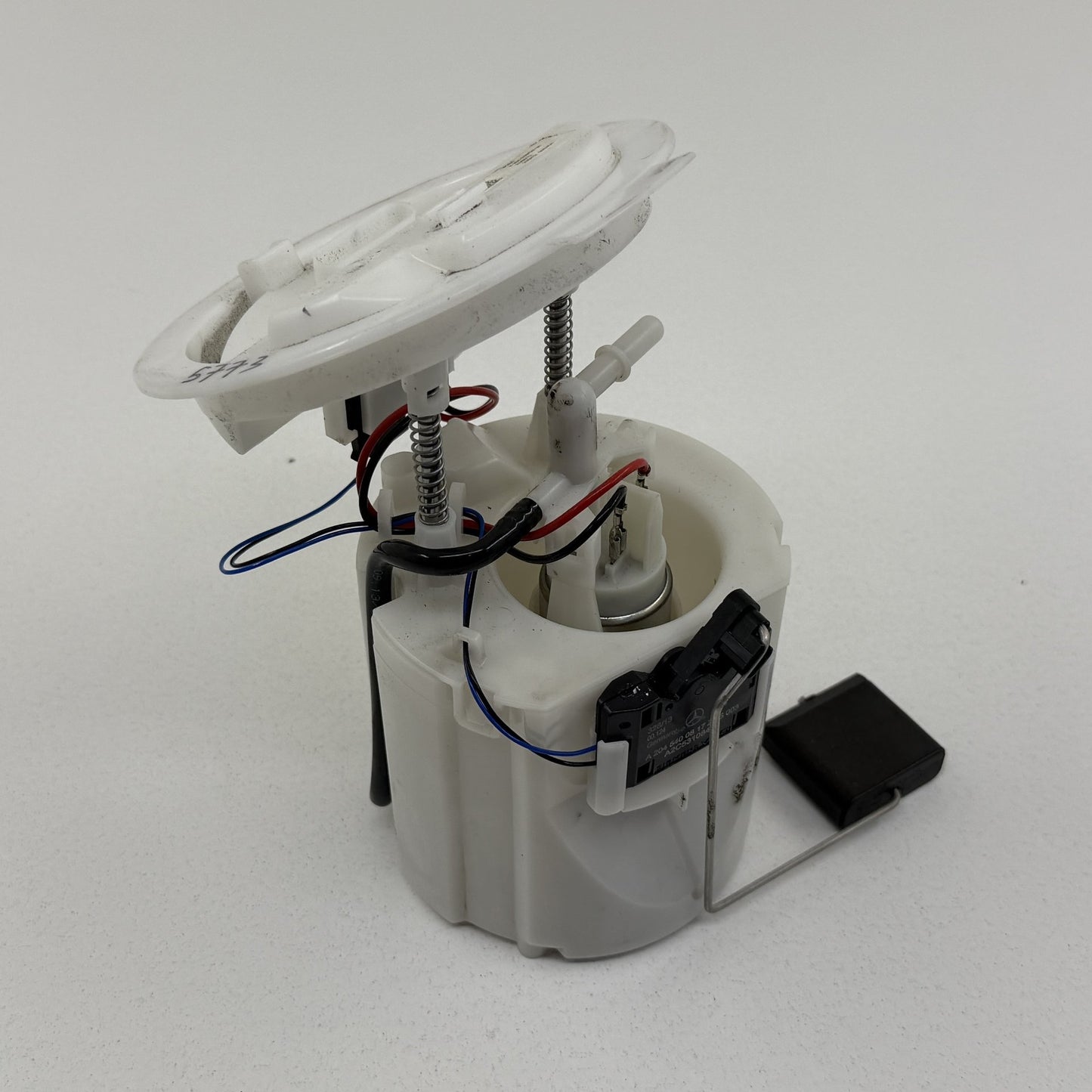2012-2014 Mercedes-Benz C250 W204 M271 Gas Tank Fuel Pump Sending Unit Pair OEM
