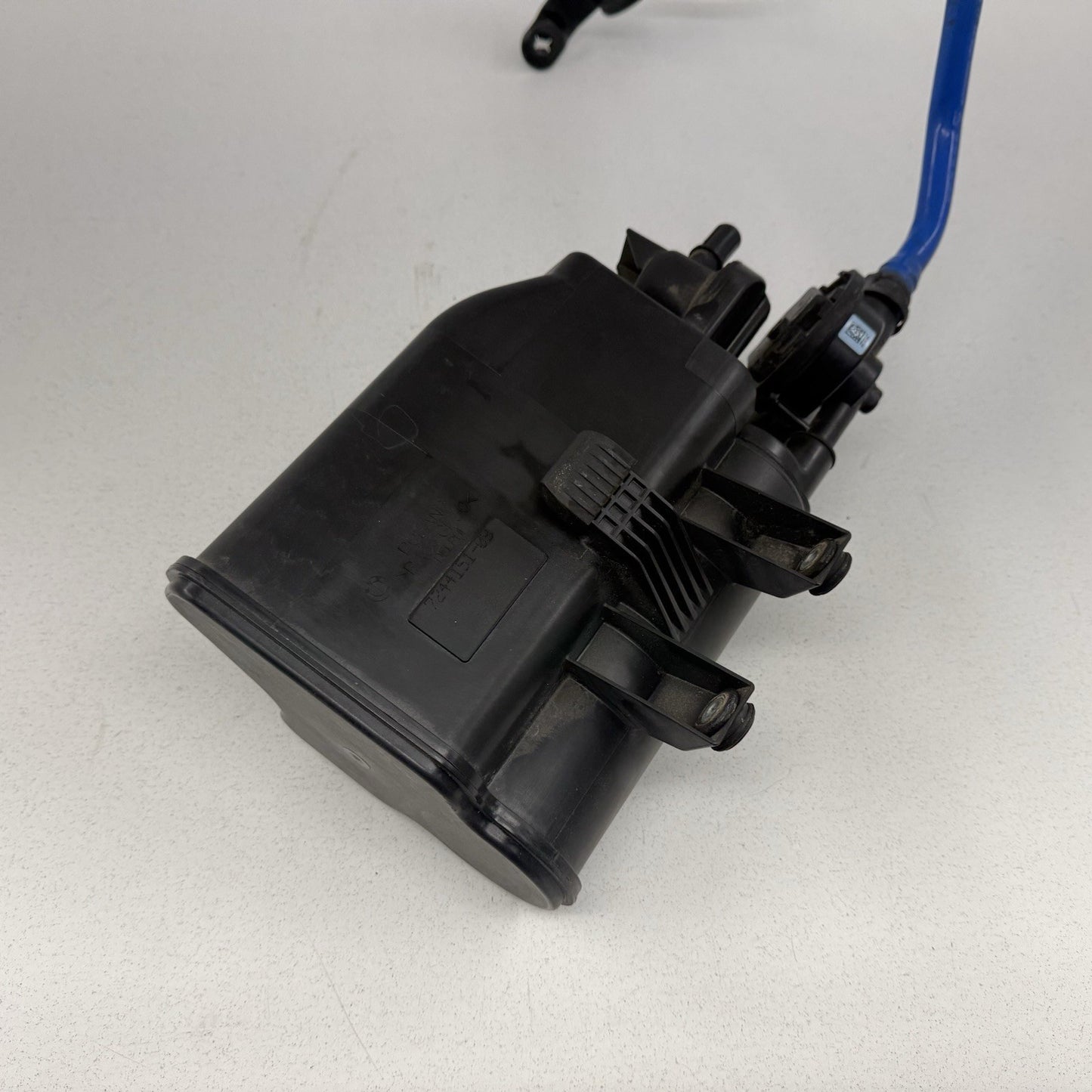 BMW F80 F82 F87 M2 M3 M4 Fuel Evap Vapor Charcoal Emission Canister 7244151 OEM
