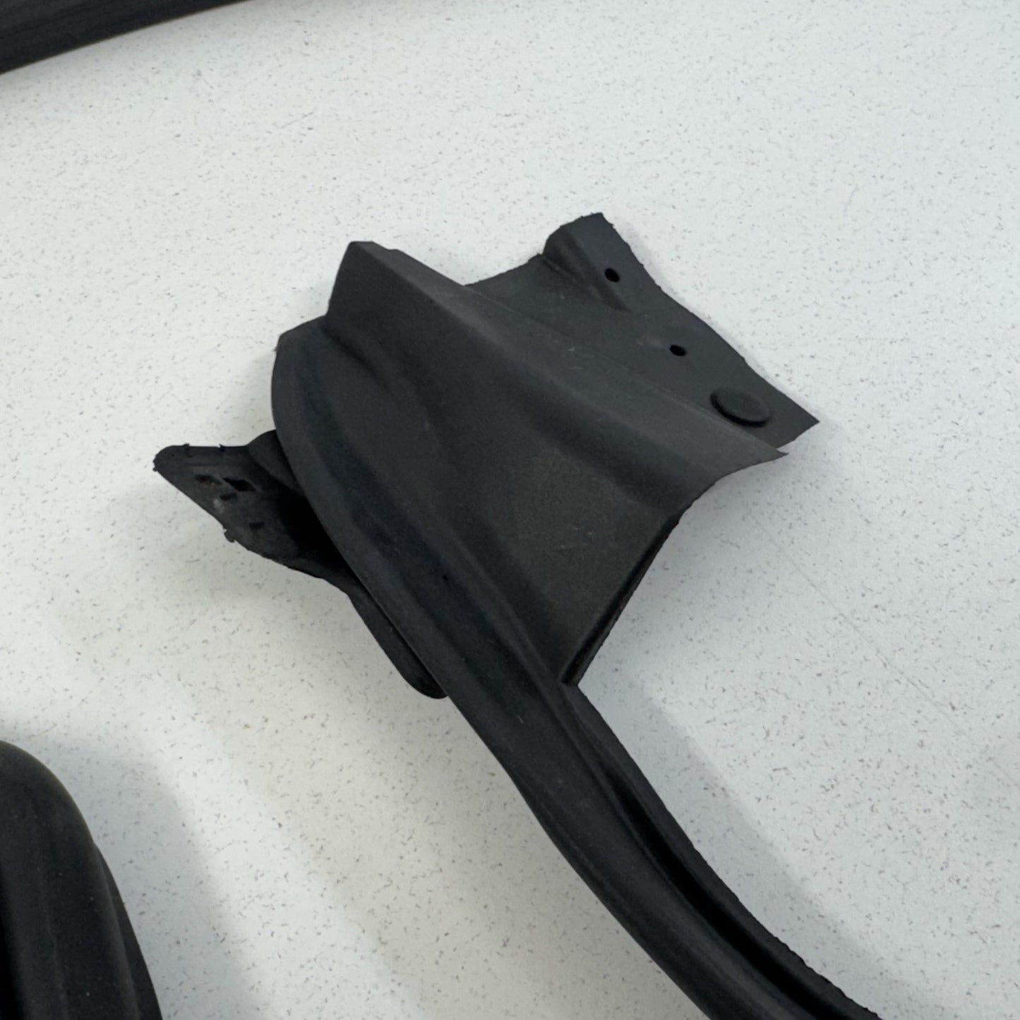 13-20 Subaru BRZ 86 FR-S Driver Left Door Weatherstrip Seal 63511CA010 OEM
