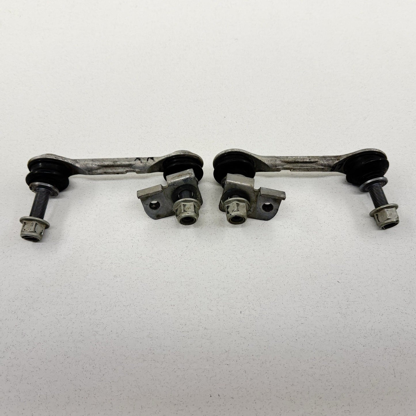24-26 Ford Mustang GT Rear Stabilizer Sway Bar End Link Pair Left & Right OEM