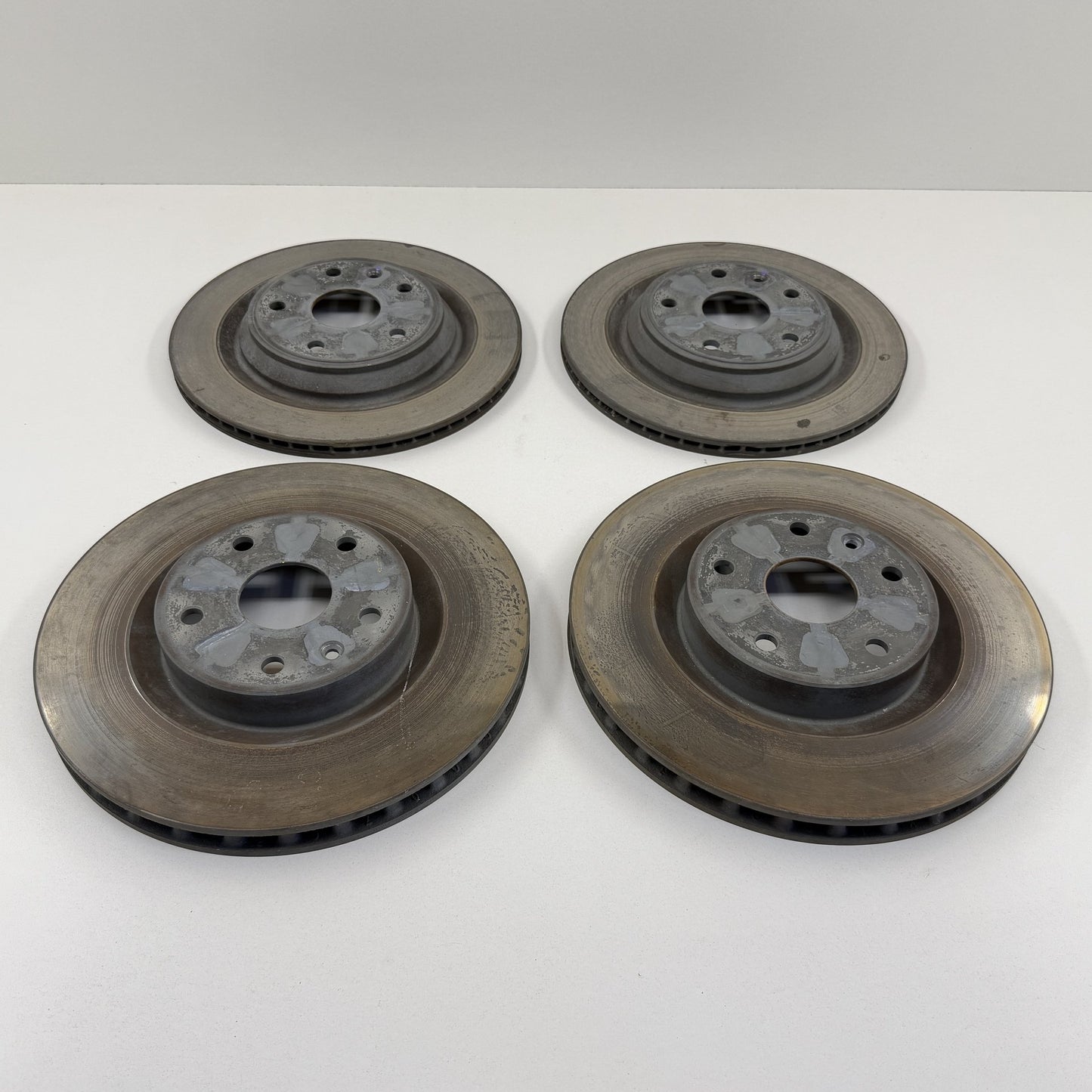 2022-2024 Rivian R1S R1T Quad Motor Yellow Brembo Brake Caliper Rotor Set OEM