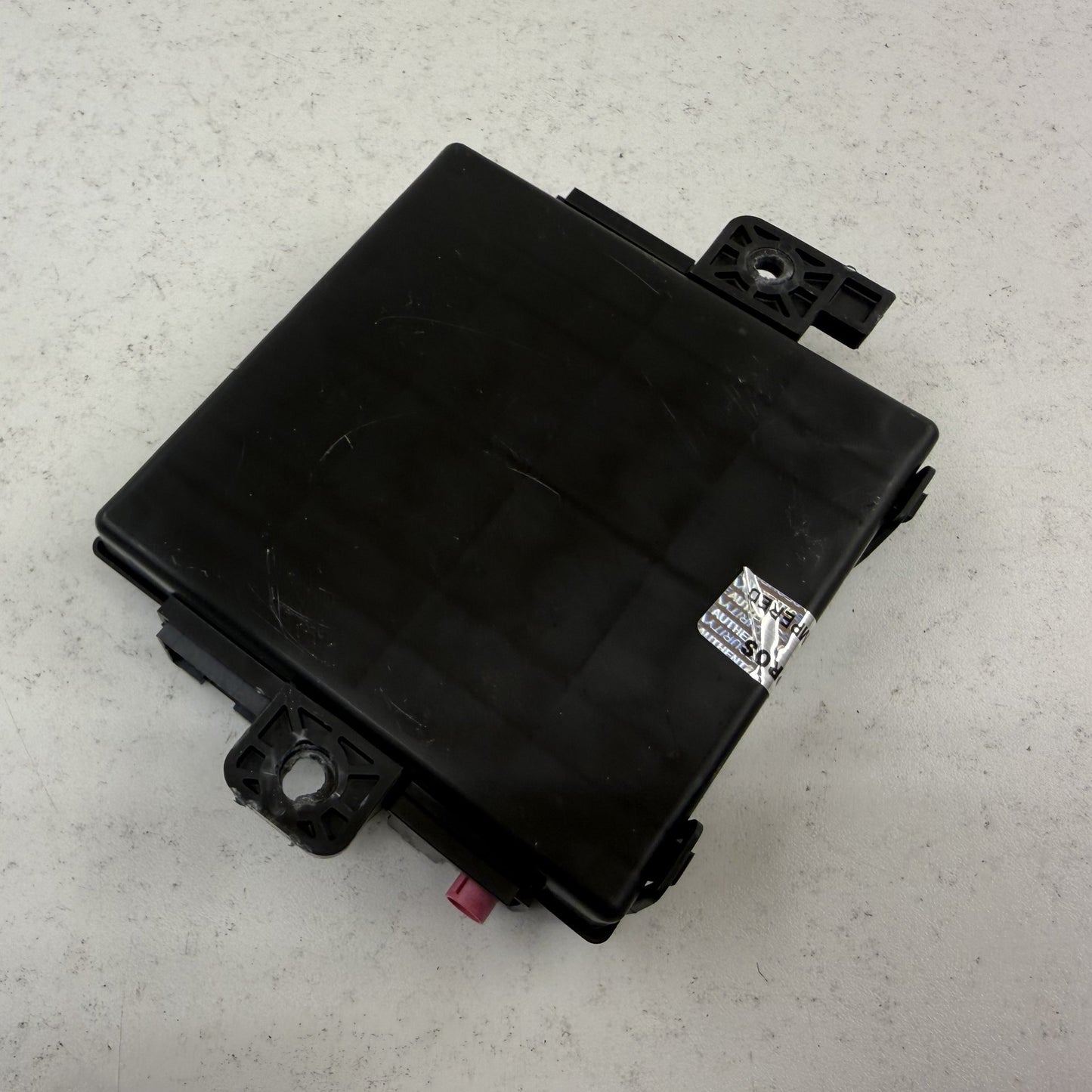 2021 Dodge Durango Keyless Entry Receiver Hub RF Control Module 68509804AB OEM
