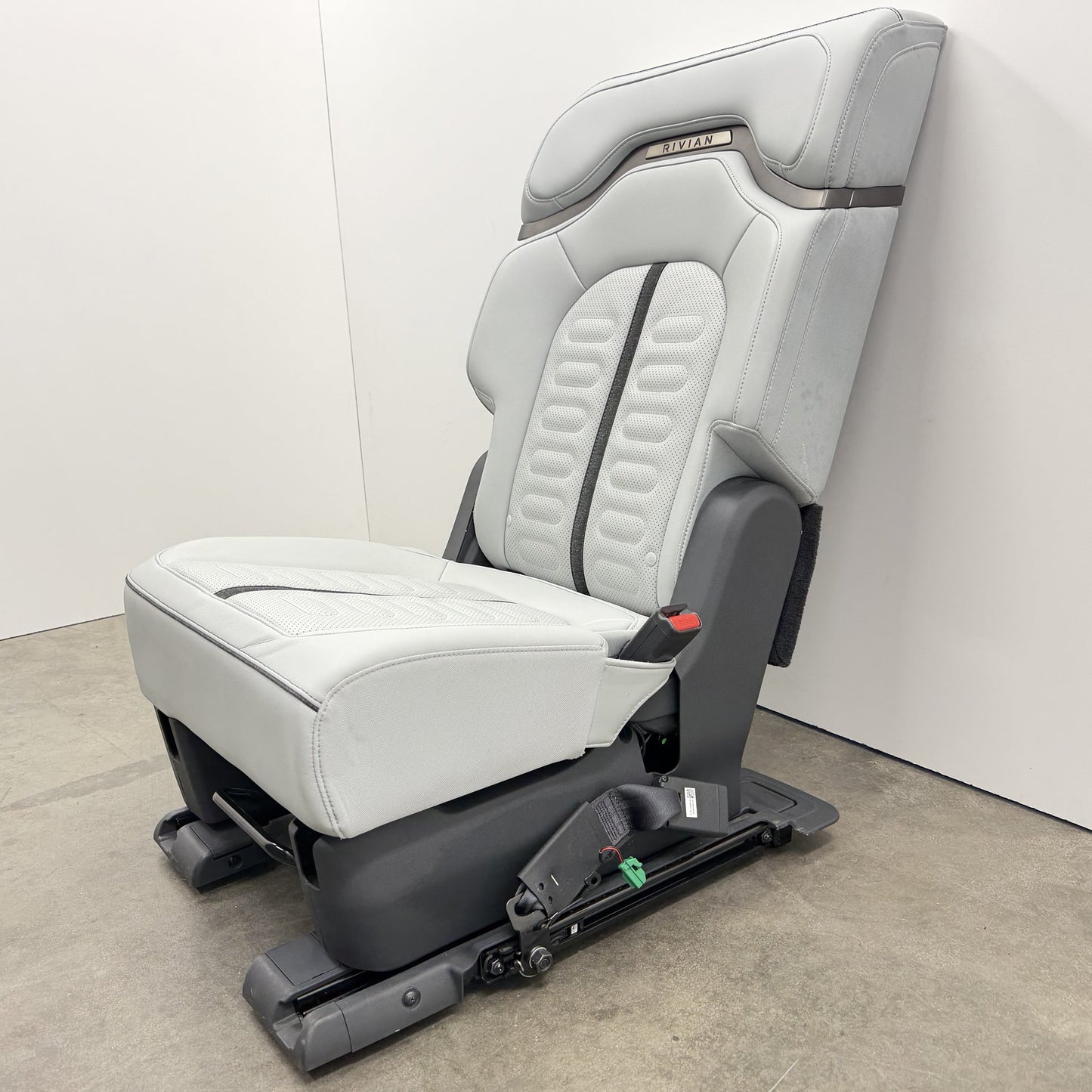 2022-2024 Rivian R1S Right Rear 2nd Second Row 40 Split Seat Ocean Coast OEM