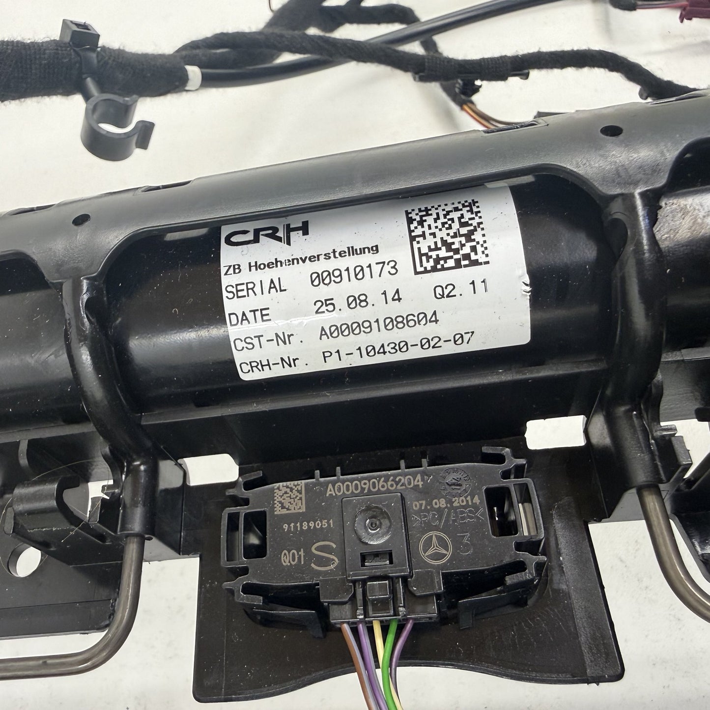 2014-2020 Mercedes-Benz S550 W222 Right Front Lower Seat Track Rail Frame OEM