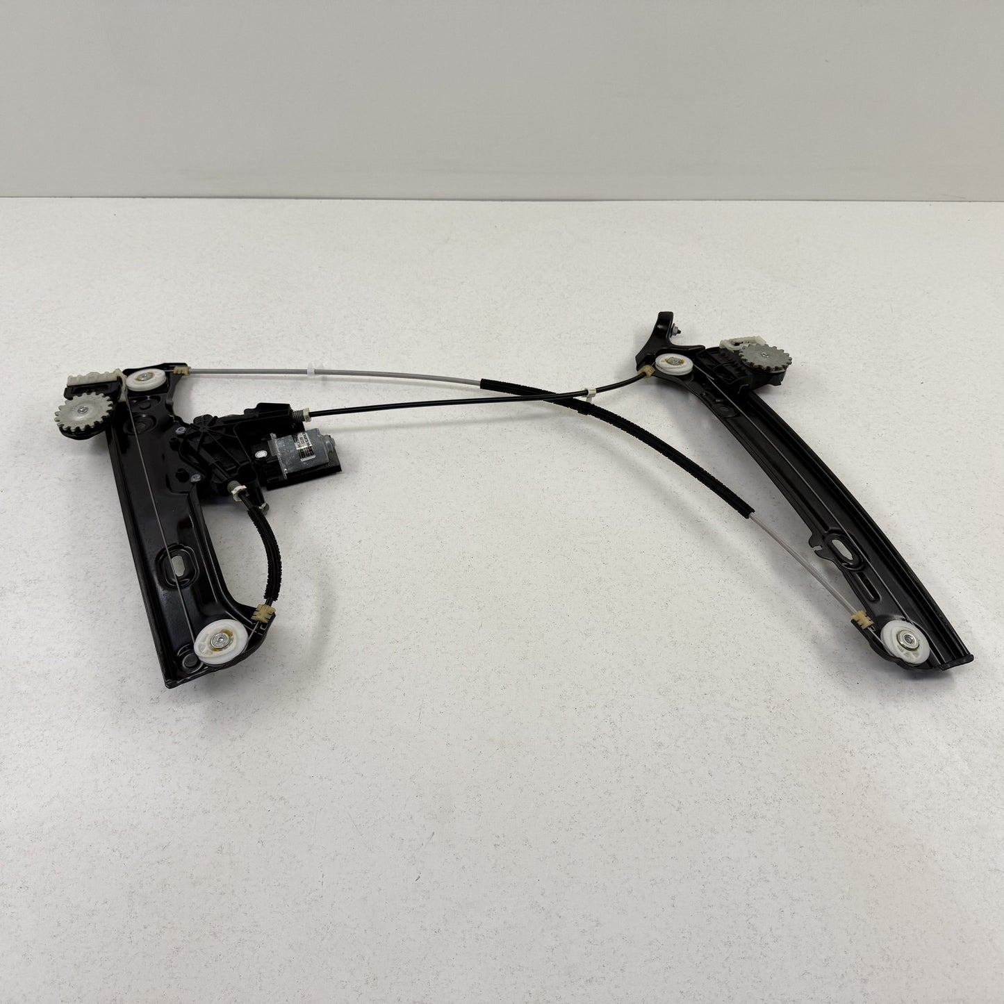 2021-2026 BMW M4 M440i G22 G82 Coupe Right Door Glass Window Regulator Motor OEM