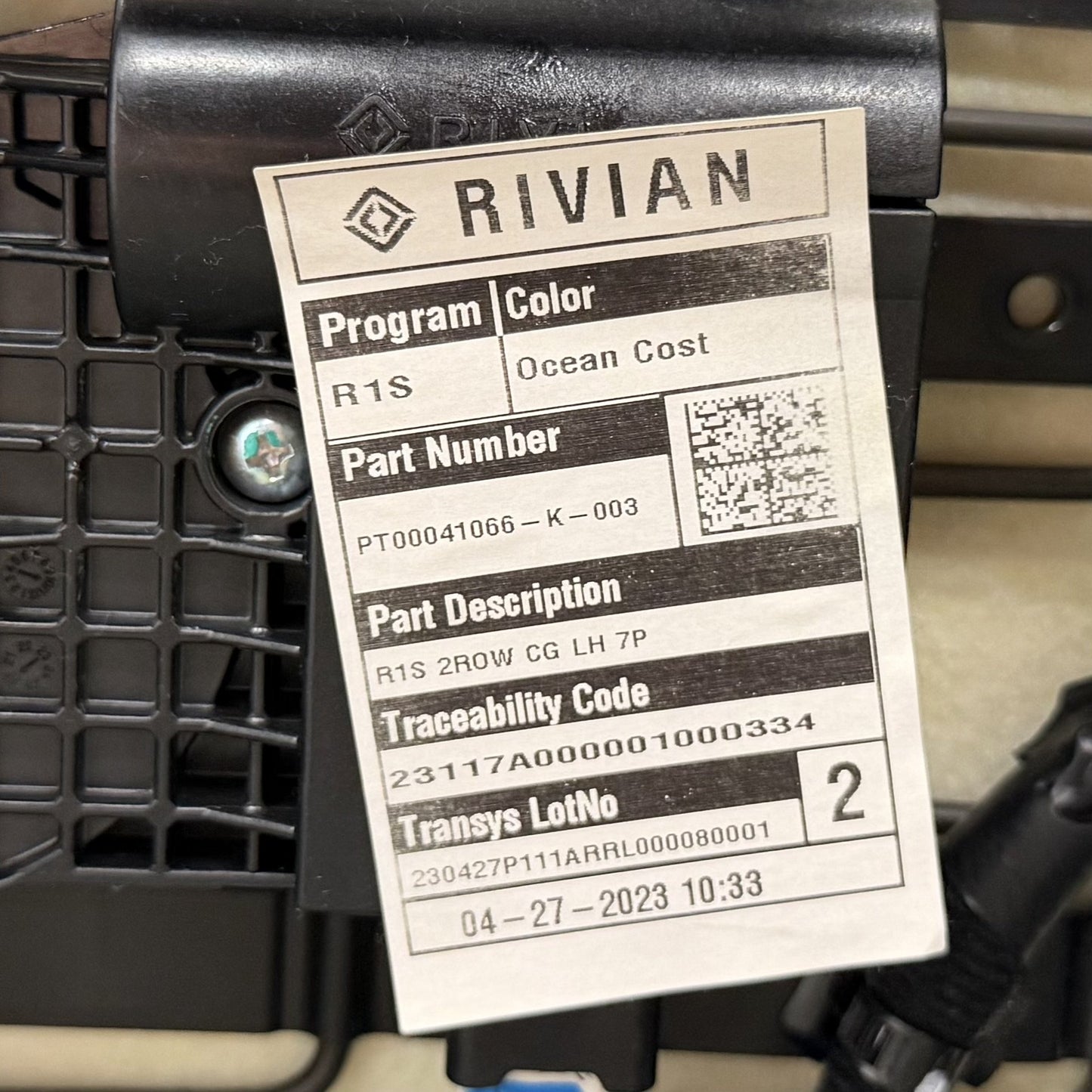 2022-2024 Rivian R1S Left Rear 2nd Second Row Seat 60 Split Ocean Coast OEM