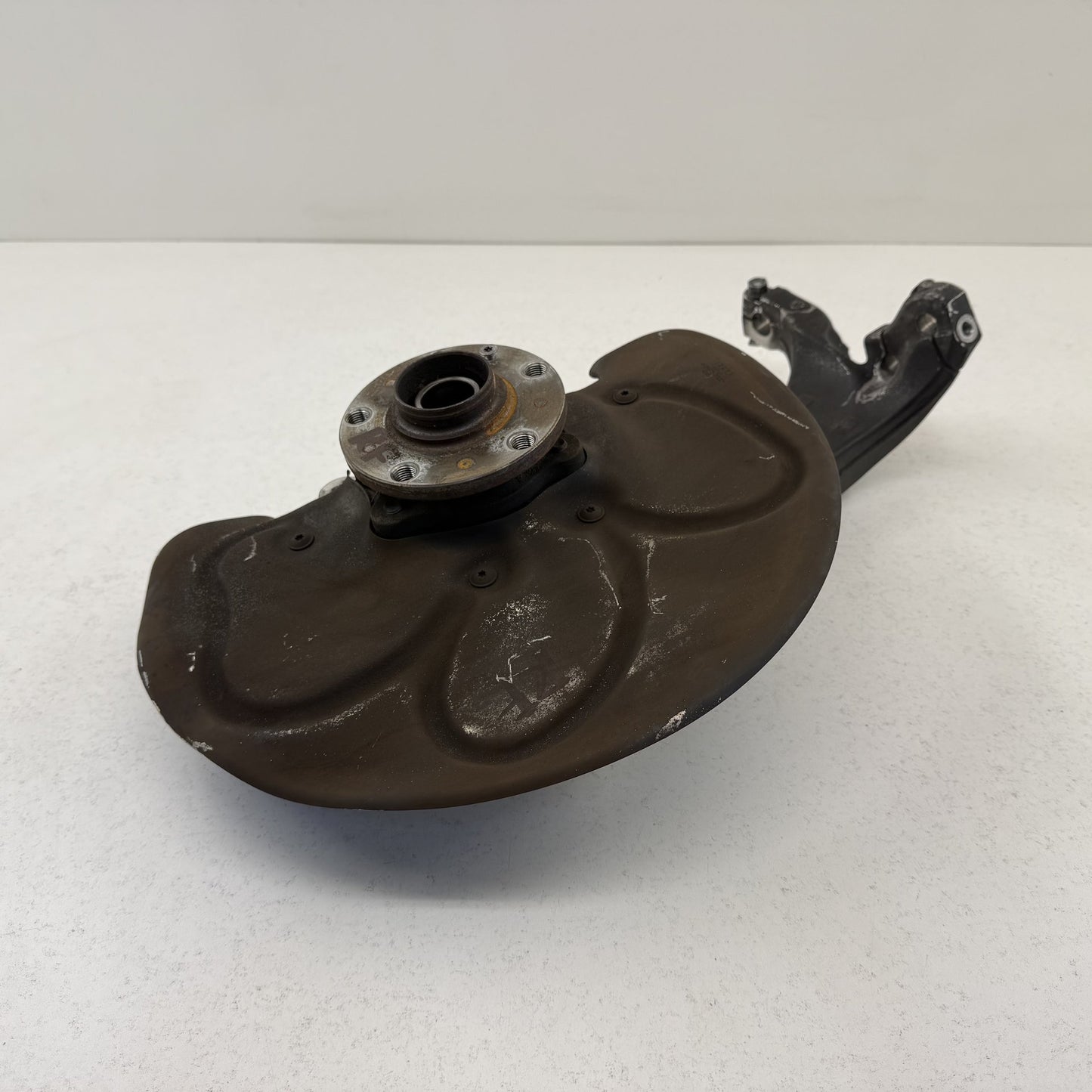 2014-2018 Bentley Flying Spur Right Front Spindle Knuckle Hub Wheel Bearing OEM