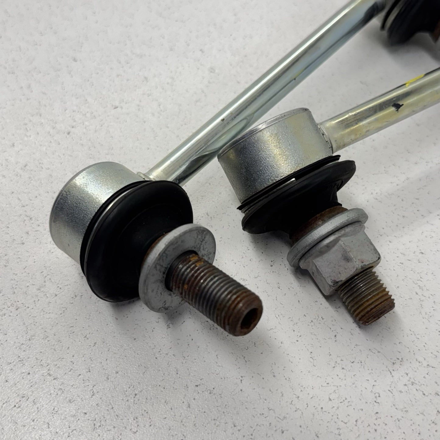 21-26 Lexus IS300 IS350 IS500 RWD Rear Stabilizer Sway Bar End Link Pair OEM
