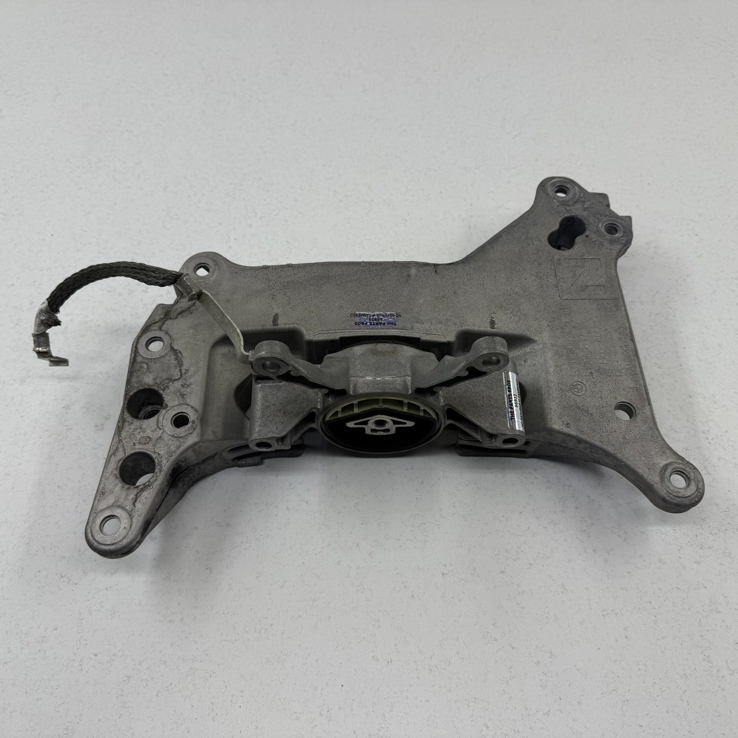 2021-2026 BMW M3 M4 G80 G82 RWD Automatic Transmission Mount Bracket OEM