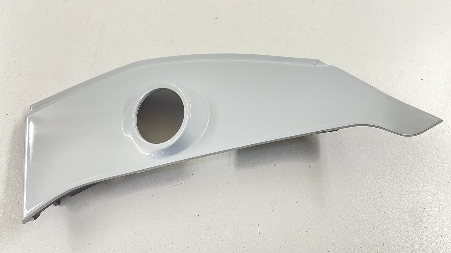 11-15 AUDI R8 SPYDER PASSENGER RIGHT SIDE QUARTER PANEL INSERT COVER TRIM OEM