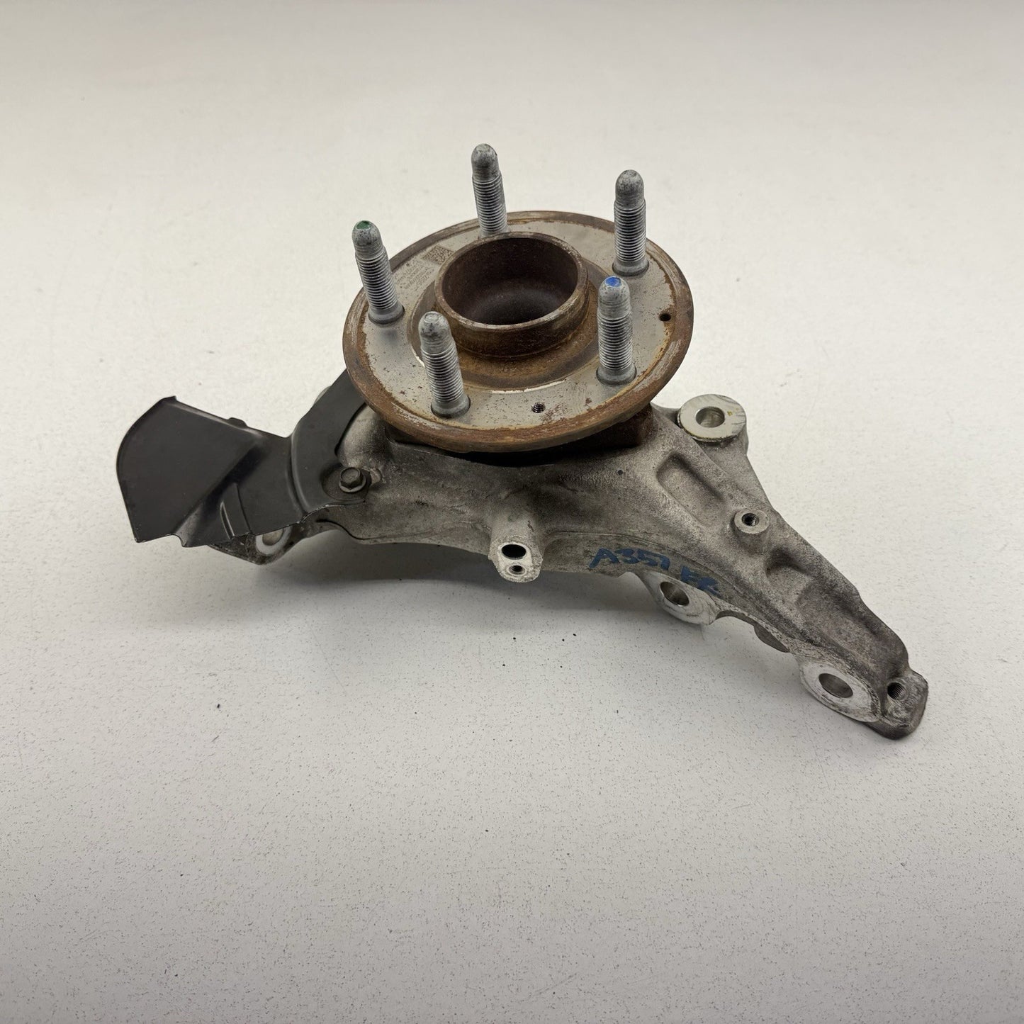 17-24 Chevrolet Camaro ZL1 Right Front Spindle Knuckle Hub Wheel Bearing OEM