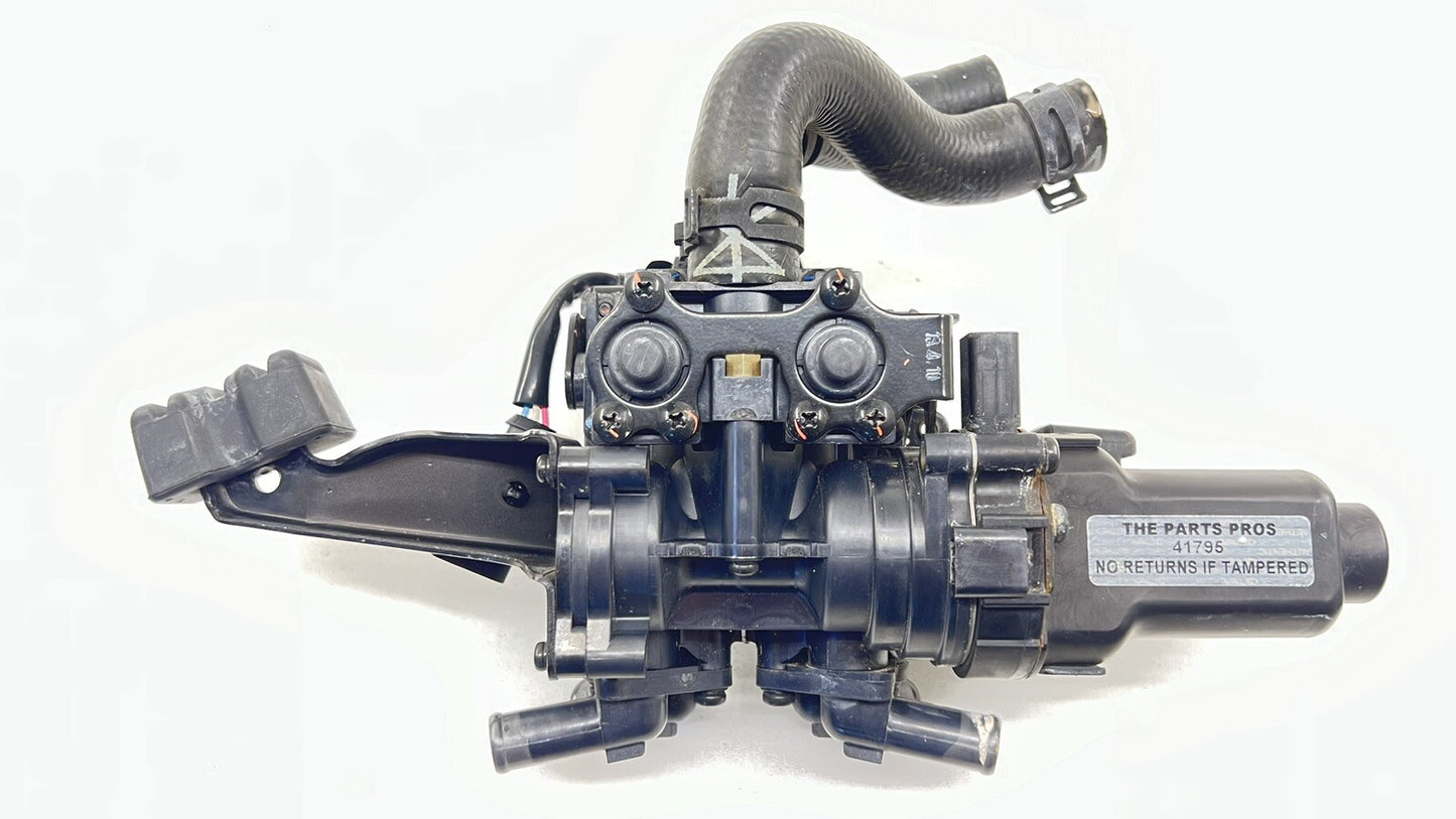13-18 BENTLEY FLYING SPUR COOLANT AUXILIARY PUMP HEATER CONTROL VALVE OEM