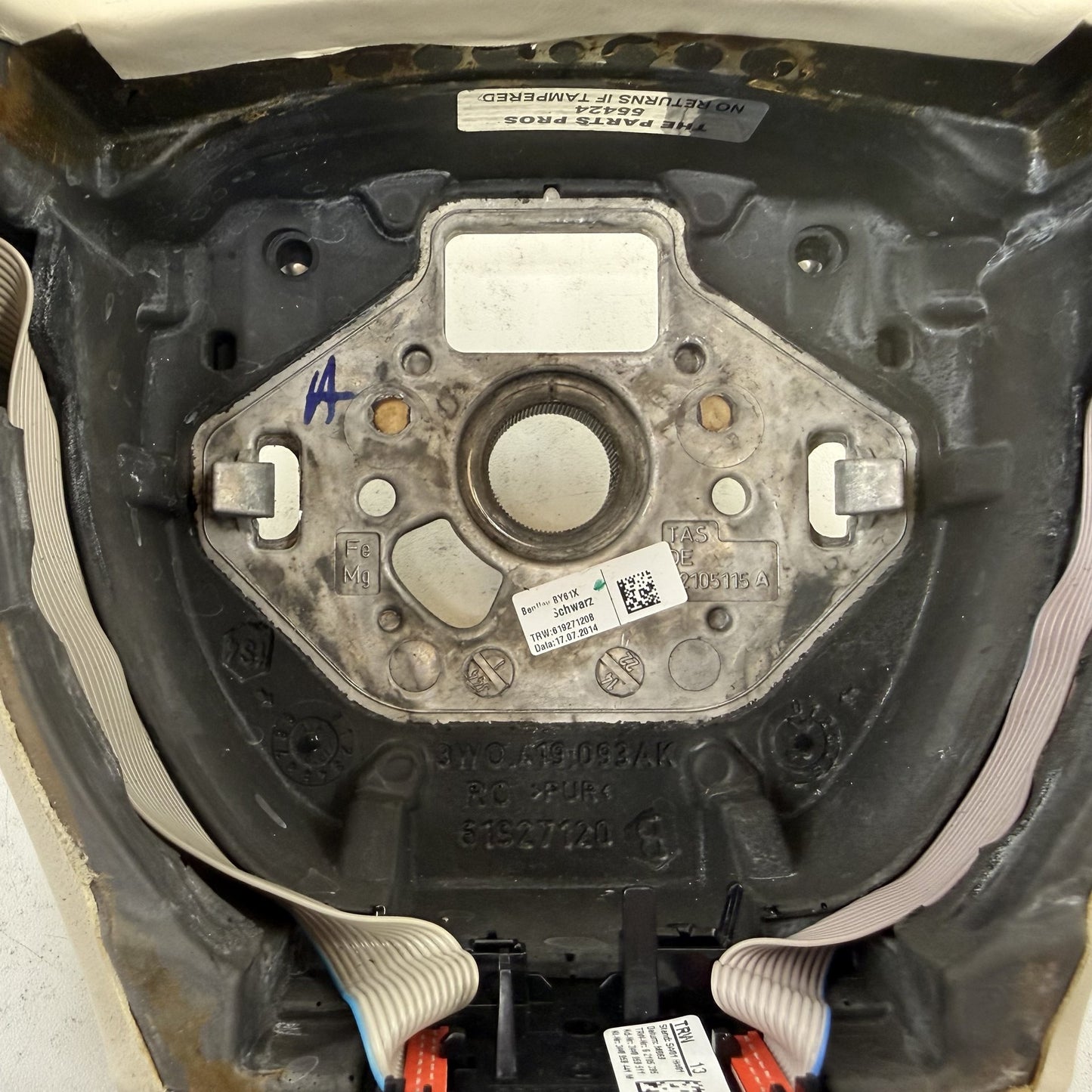 2014-2018 Bentley Flying Spur Contrasting Color Steering Wheel Leather OEM