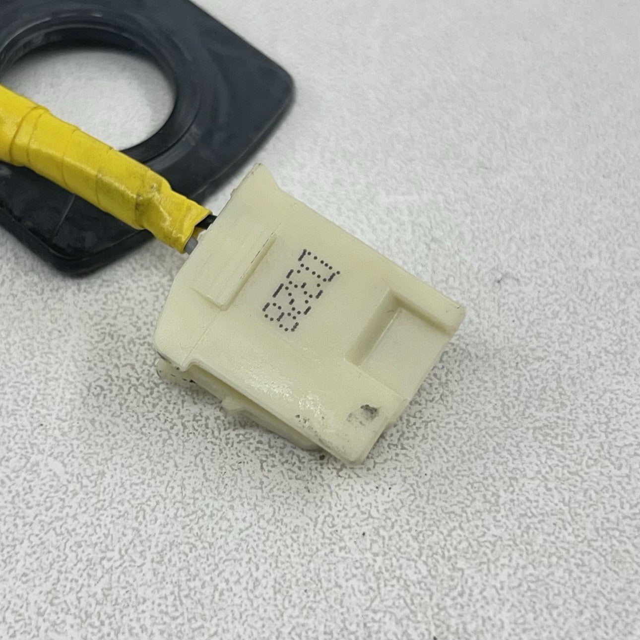 24-25 SUBARU CROSSTREK LEFT FRONT SEAT BELT SEATBELT BUCKLE 64631FN00A OEM