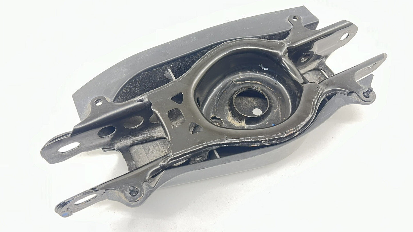 22-24 CADILLAC CT4 V BLACKWING RIGHT REAR SUSPENSION CONTROL ARM SET OEM