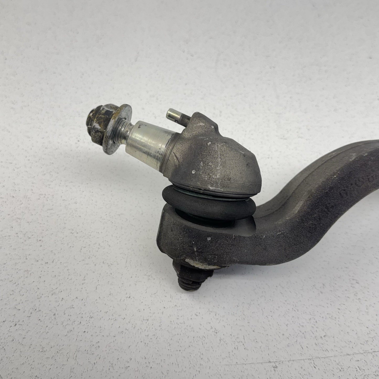 12-18 Mercedes W218 CLS550 RWD Driver Left Front Control Arm Suspension Pair OEM