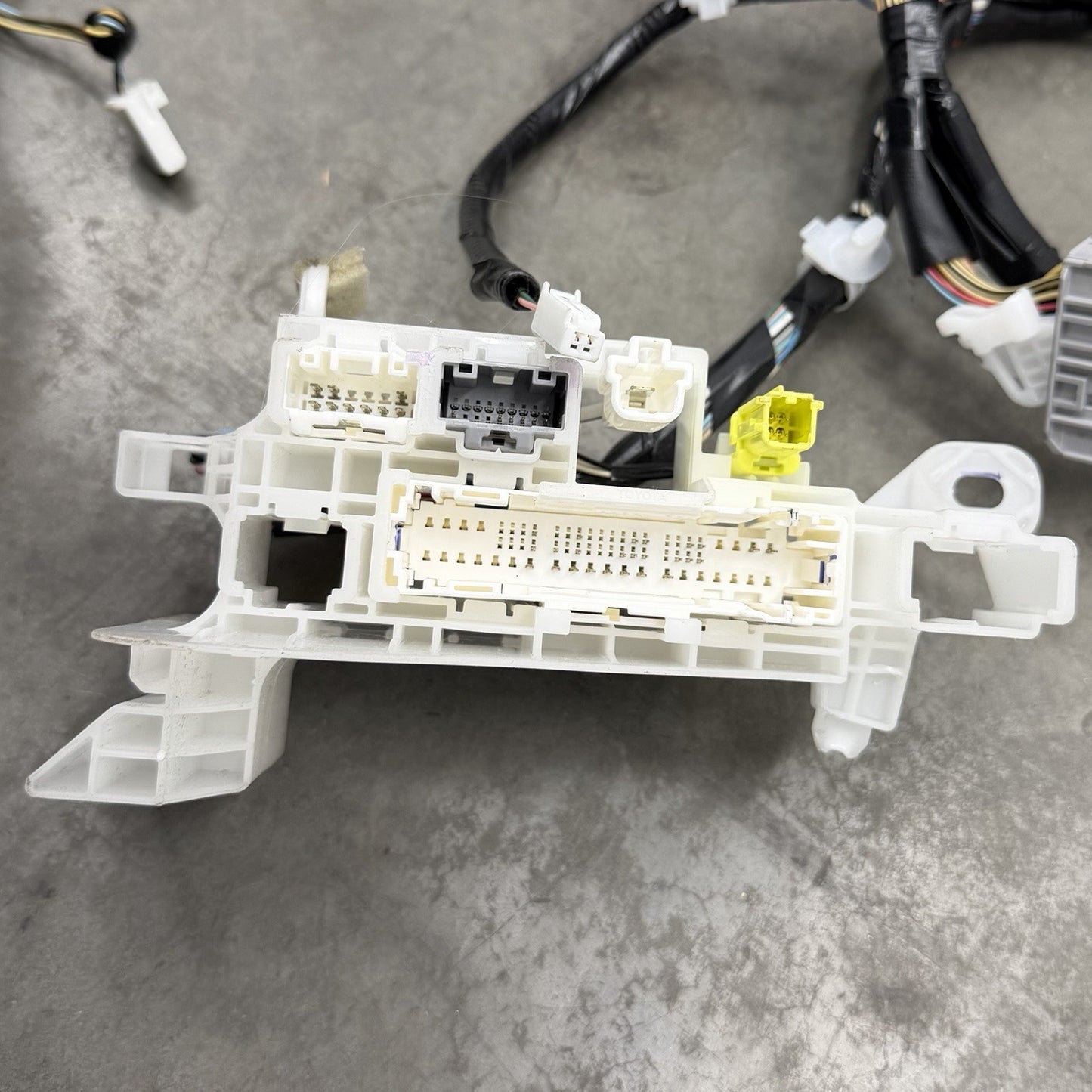 2020 Toyota Prius Prime Chassis Main Body Wiring Harness OEM
