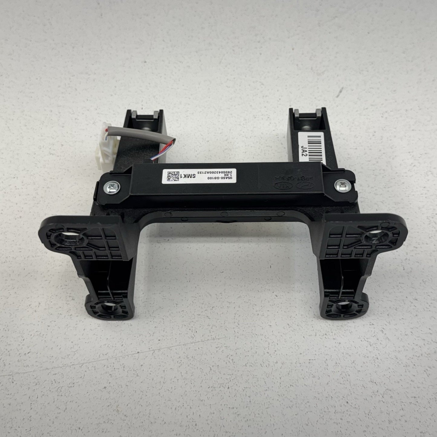 22-26 Hyundai Elantra N Console Keyless Entry Antenna Module With Bracket OEM