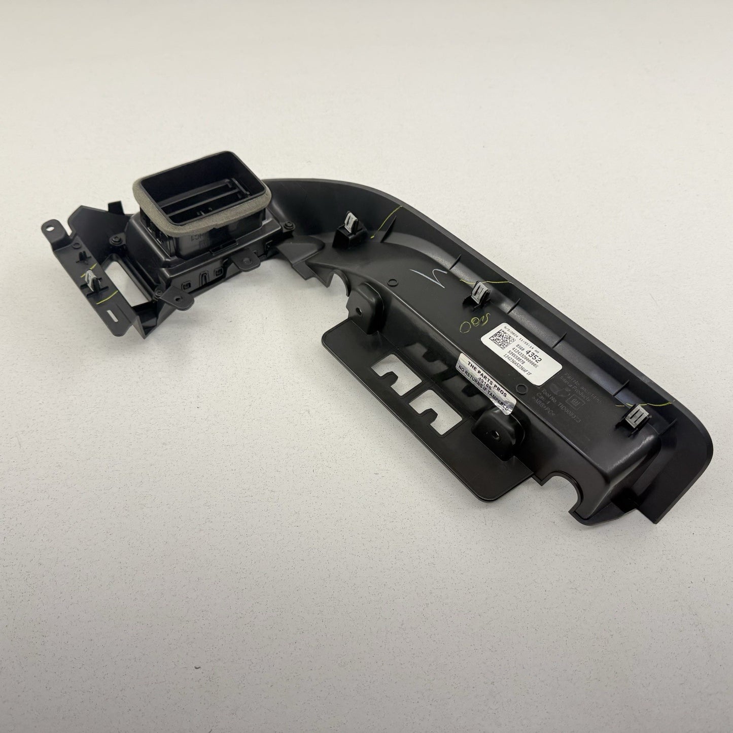 24-25 Silverado Sierra 2500 3500 Center Dash Right Air Vent Trim 85604352 OEM