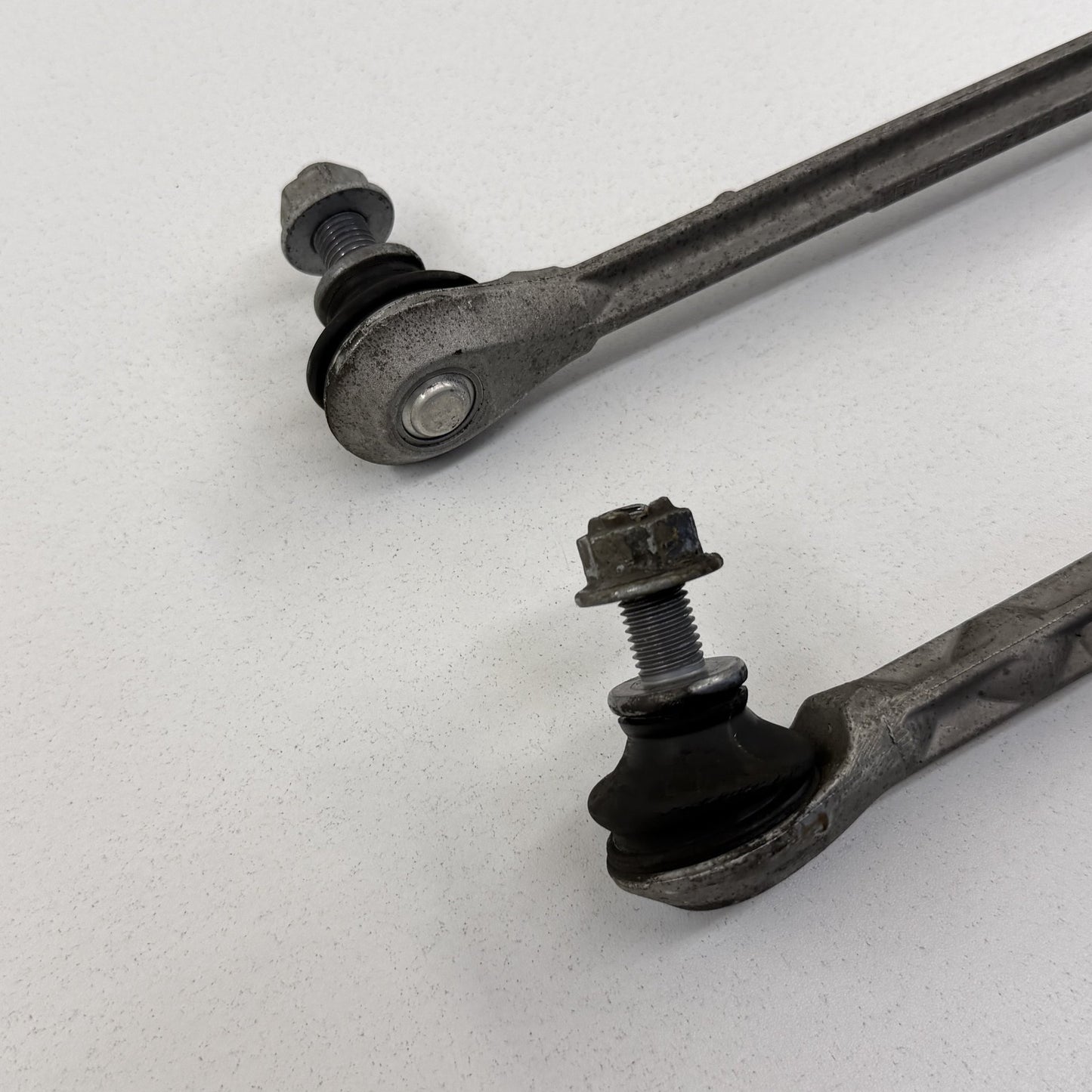 2008-2014 Mercedes-Benz C250 W204 Front Stabilizer Sway Bar End Link Pair OEM