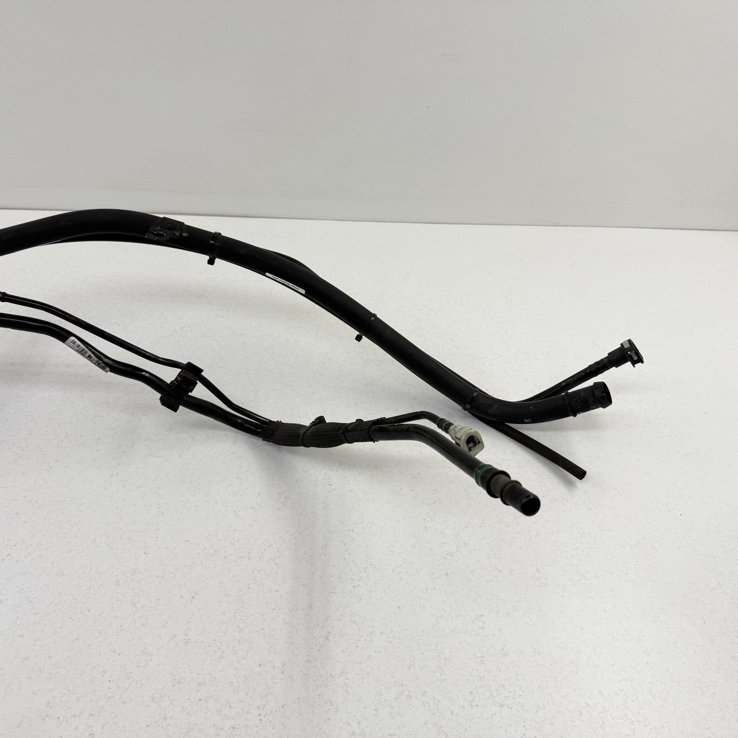 16-21 Dodge Durango SRT 6.2L 6.4L Gas Tank Fuel Filler Neck Tube Pipe Hose OEM